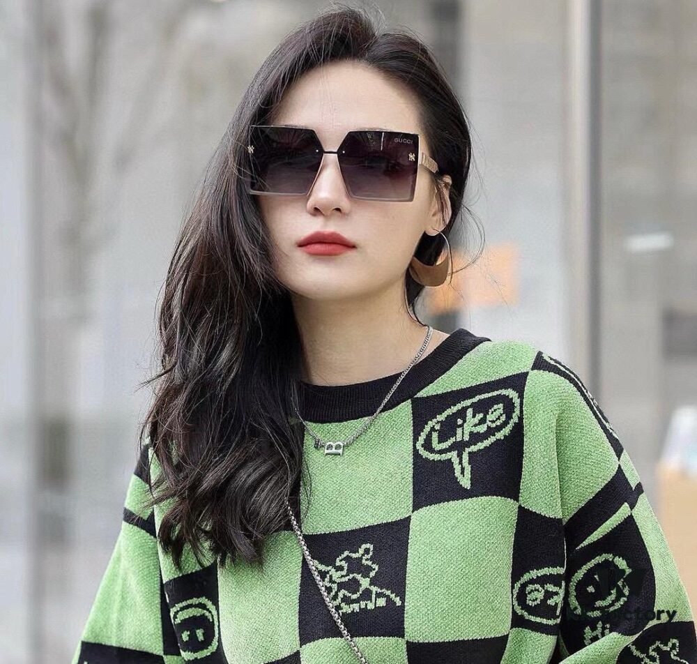 6931fda43a89a121ed54de5e Gucci Collaborative Limited Edition Classic Square Frame Design, Flattering on All Face Shapes, Perfectly Matches Coats or Dresses, Exudes Elegance with Polarized UV-Protective Lenses, Model: G50195 Sunglasses