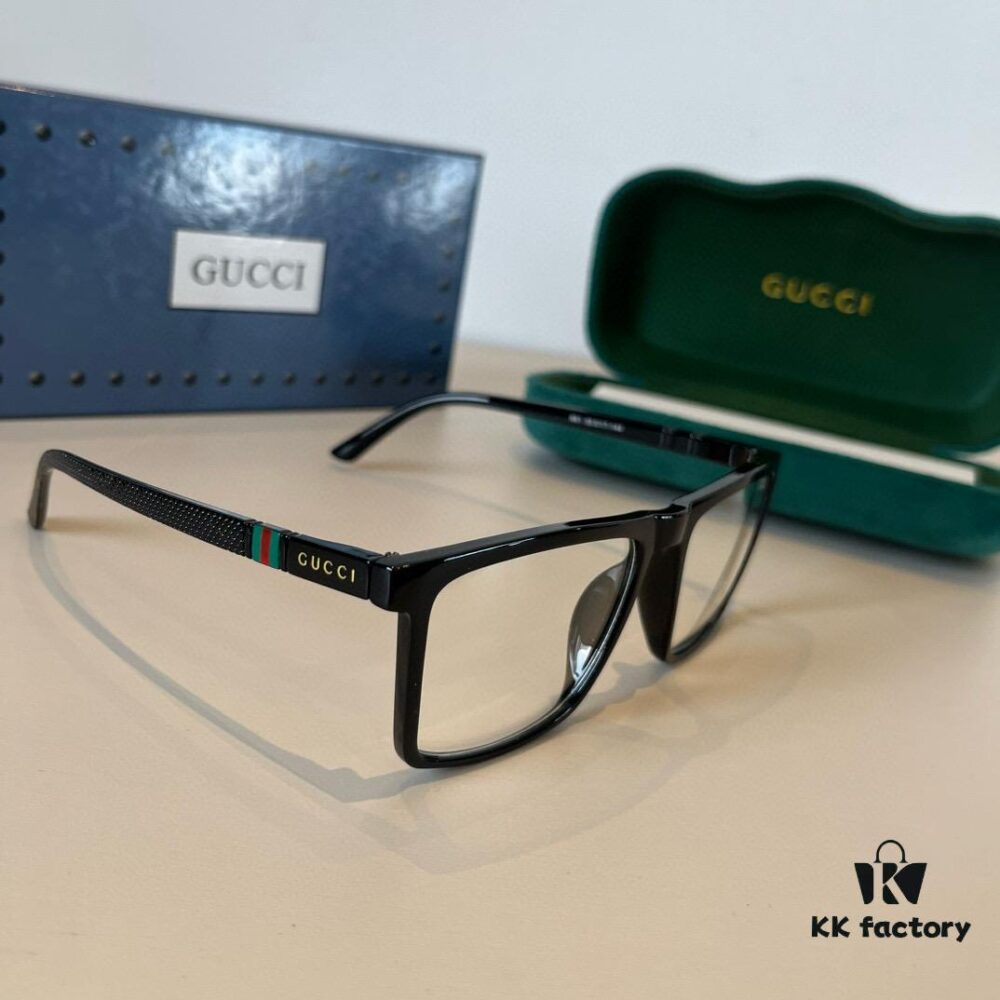Gucci New Arrival Sunglasses, Polarized Unisex Shades with Bola Lenses, Stylish and Flattering for All Face Shapes