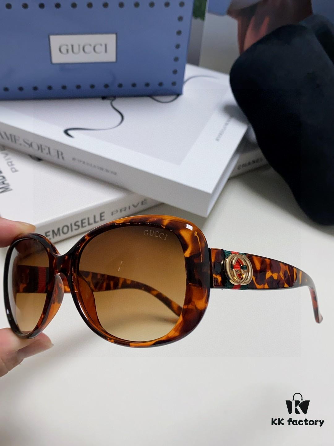 6931fdb33a89a121ed54df27 Gucci 2025 New Retro-Style Thick-Rimmed Sunglasses for Women, Fashionable and Stylish UV-Protective Sunglasses with Classic Red and White Braided Temples