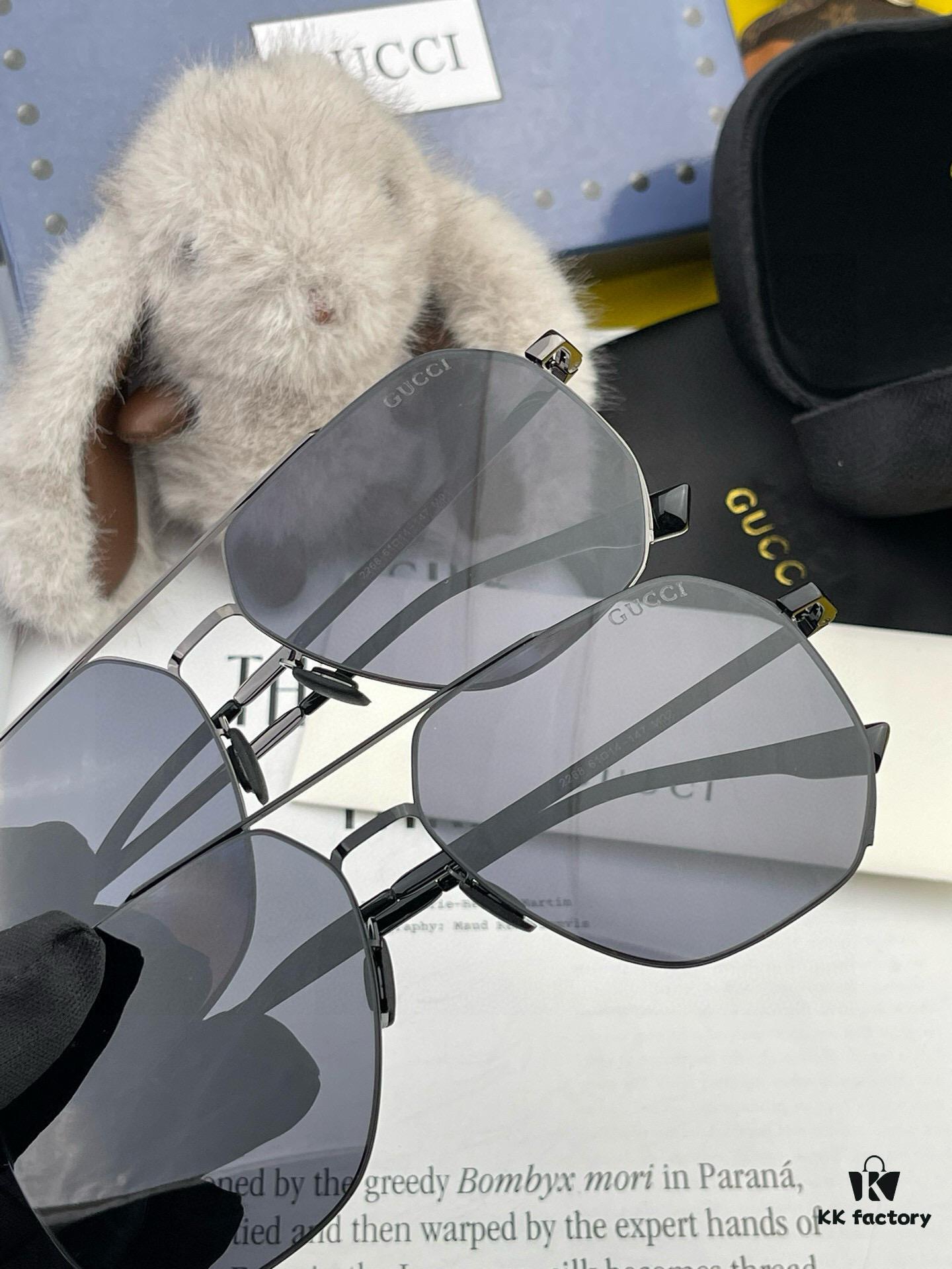 6931fdd43a89a121ed54e0d1 GUCCI Men's Colorful Pilot Polarized Sunglasses