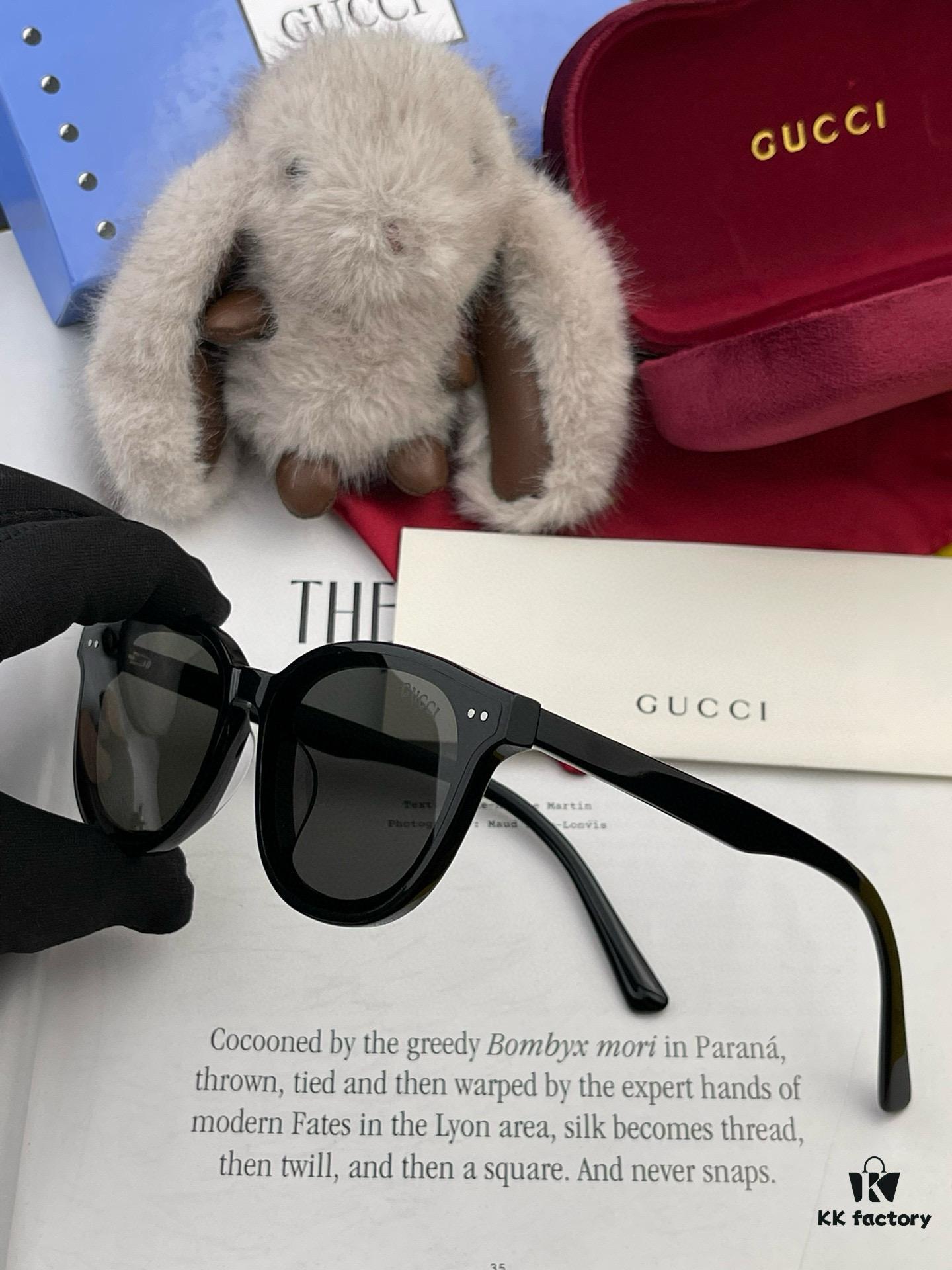 6931fdd53a89a121ed54e0e0 GUCCI 2025 Spring New One-Piece Sunglasses, Oversized Unisex Nylon Frame Shades