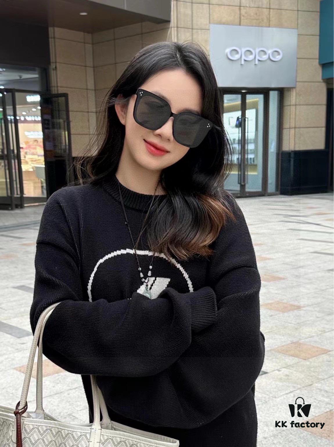 6931fdd73a89a121ed54e0f9 GUCCI 2025 Spring New Unisex Oversized Nylon Sunglasses Model G4803
