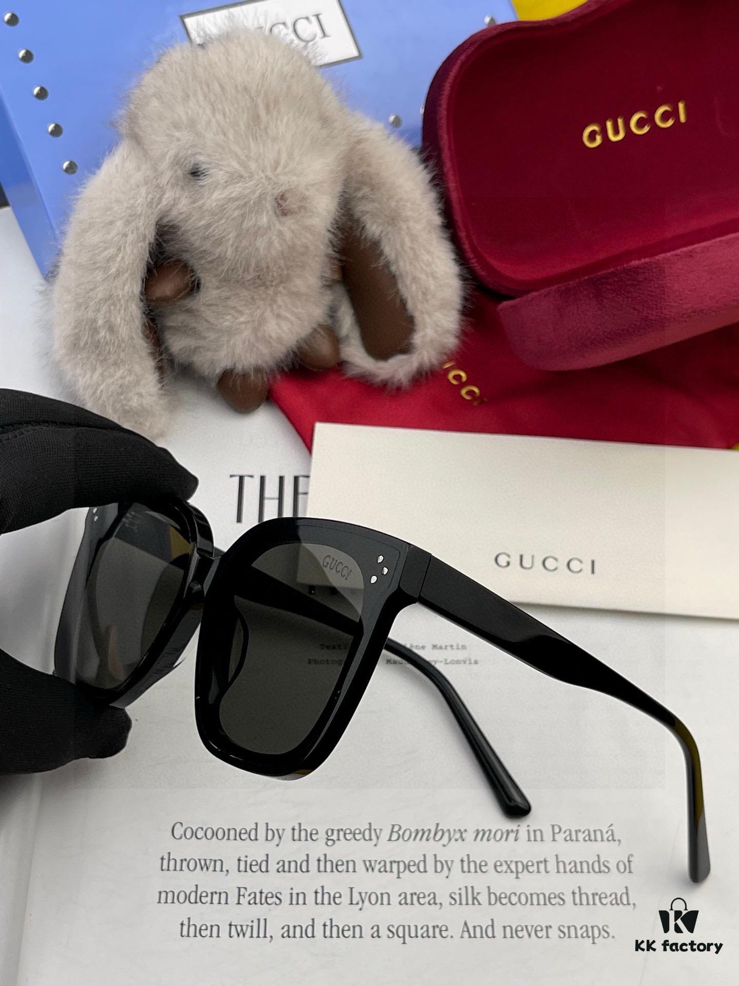 6931fdd73a89a121ed54e0fb GUCCI 2025 Spring New Unisex Oversized Nylon Sunglasses Model G4803