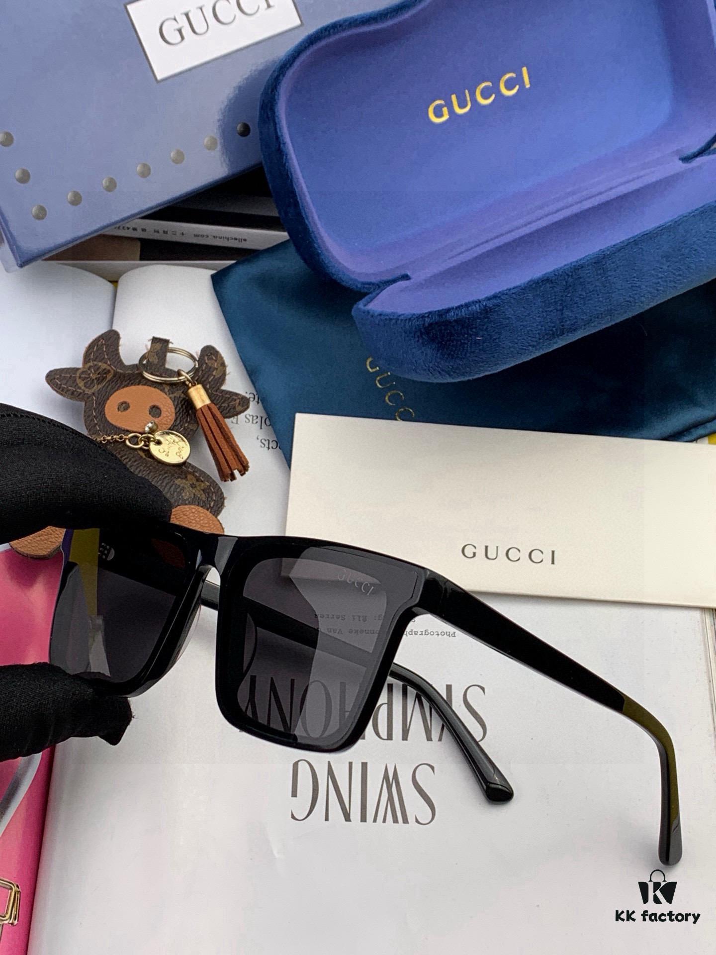 6931fdd83a89a121ed54e105 GUCCI 2025 New Spring Unisex Oversized One-Piece Sunglasses