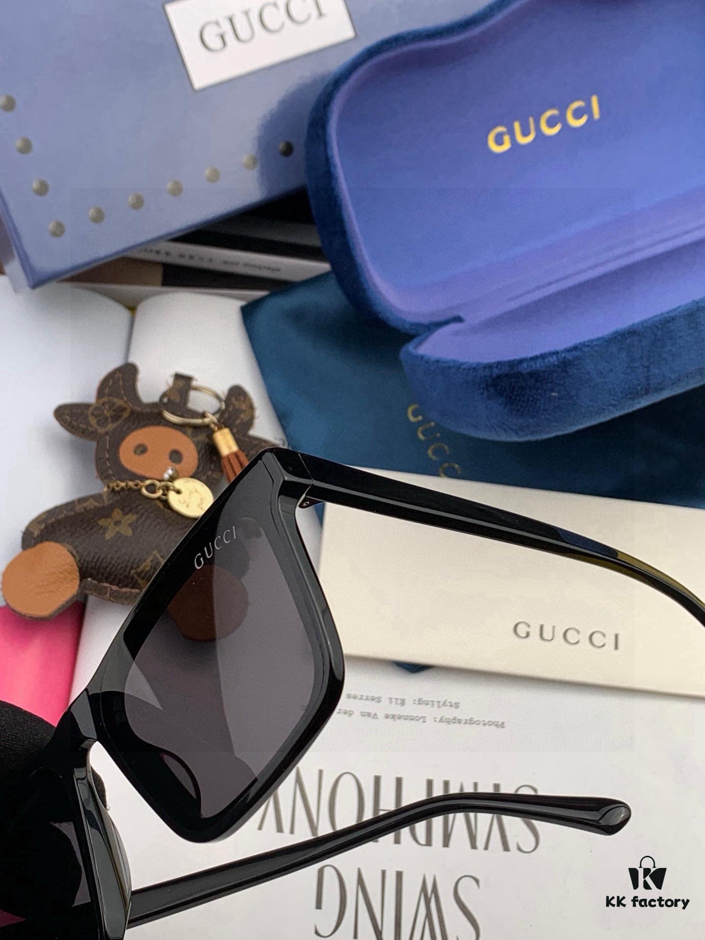 6931fdd83a89a121ed54e107 GUCCI 2025 New Spring Unisex Oversized One-Piece Sunglasses
