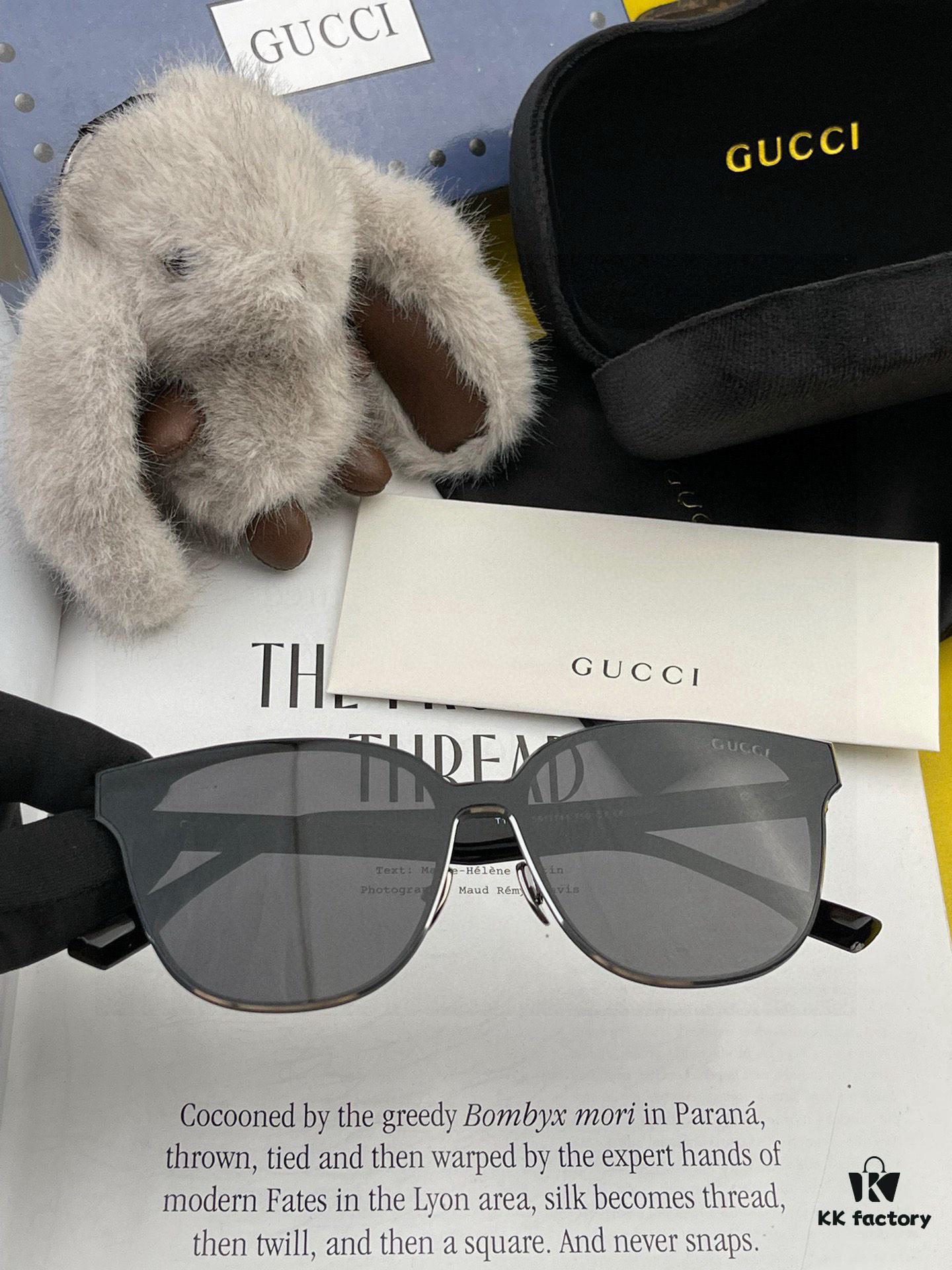 6931fdd93a89a121ed54e117 GUCCI 2024 New Spring Launch One-Piece Oversized Nylon Sunglasses Unisex Model G580