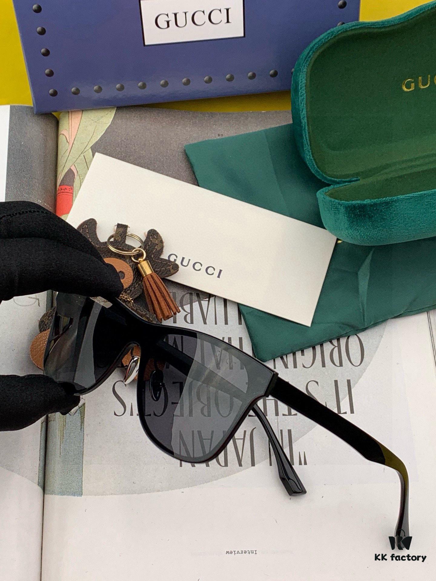 6931fdda3a89a121ed54e122 GUCCI 2025 New Spring Launch One-Piece Oversized Sunglasses, Unisex Nylon Frame UV-Protective Shades