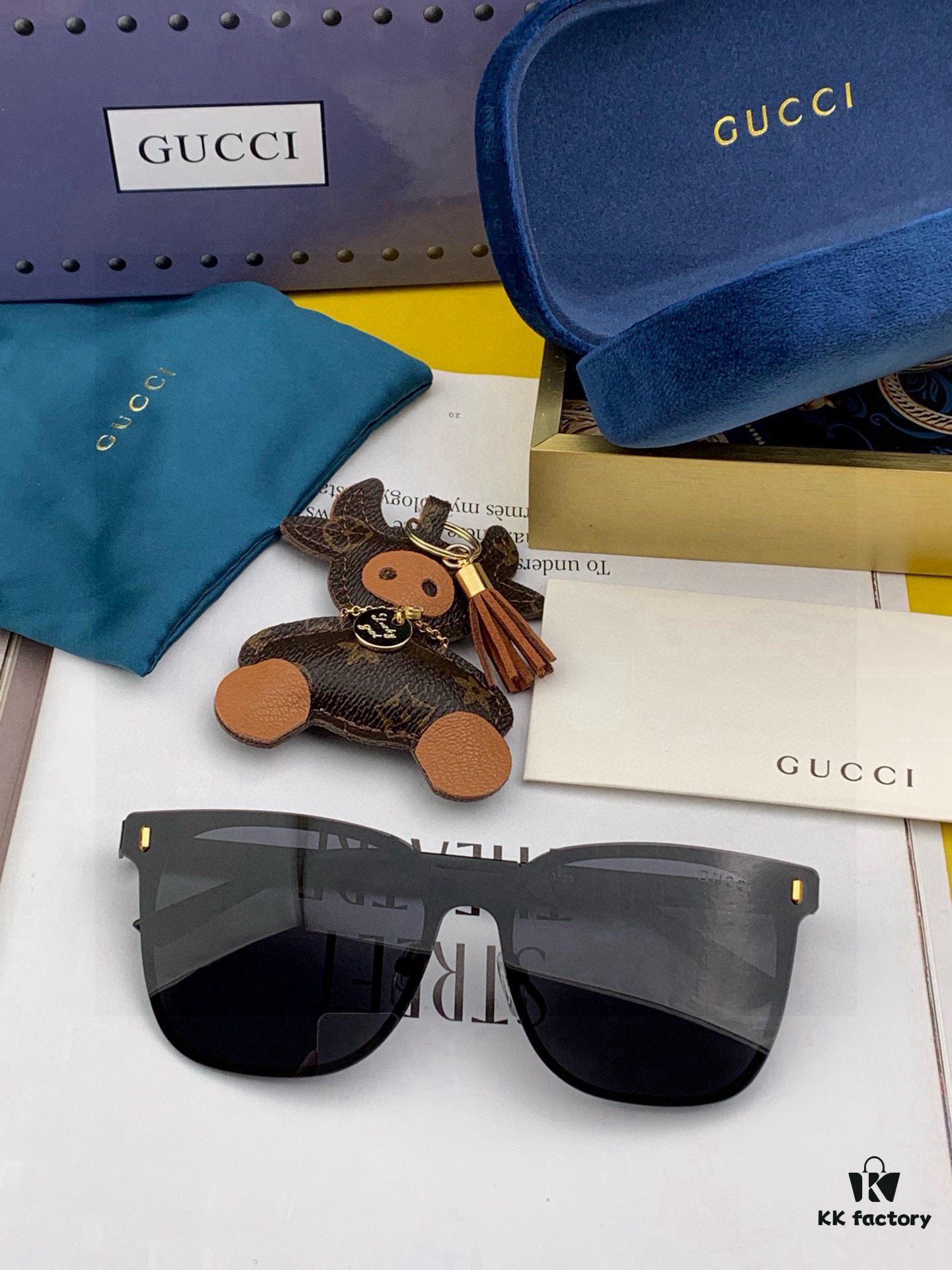 6931fdda3a89a121ed54e128 Gucci New Model One-Piece Driving Sunglasses, Must-Have Style for Travel, Popularized by Numerous Celebrities, Unisex Aviator Sunglasses Model: G075