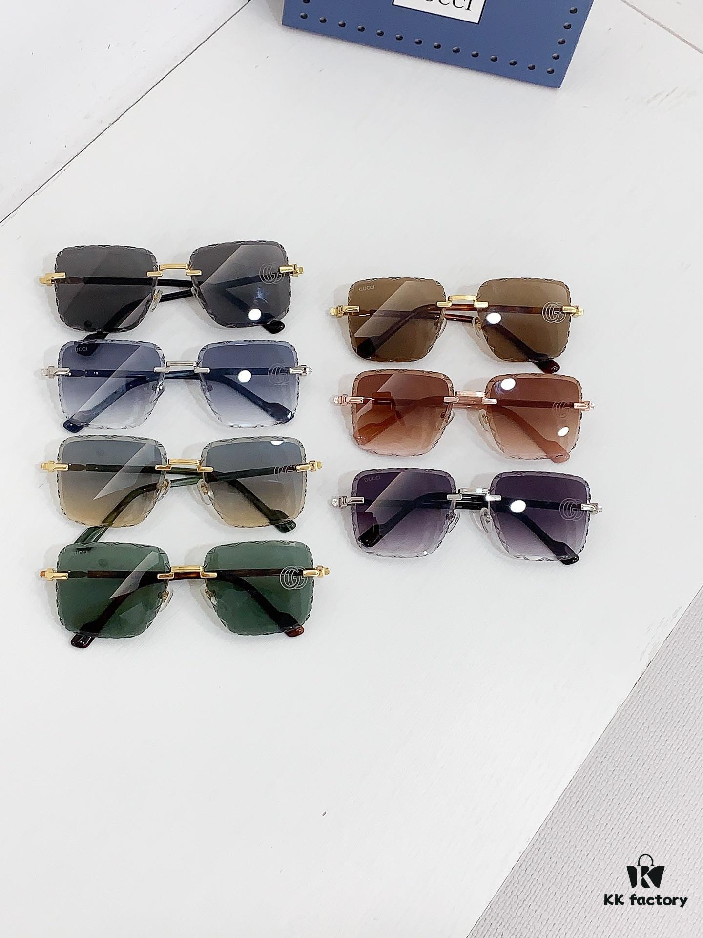 135 GUCCI GG1610 Sunglasses
