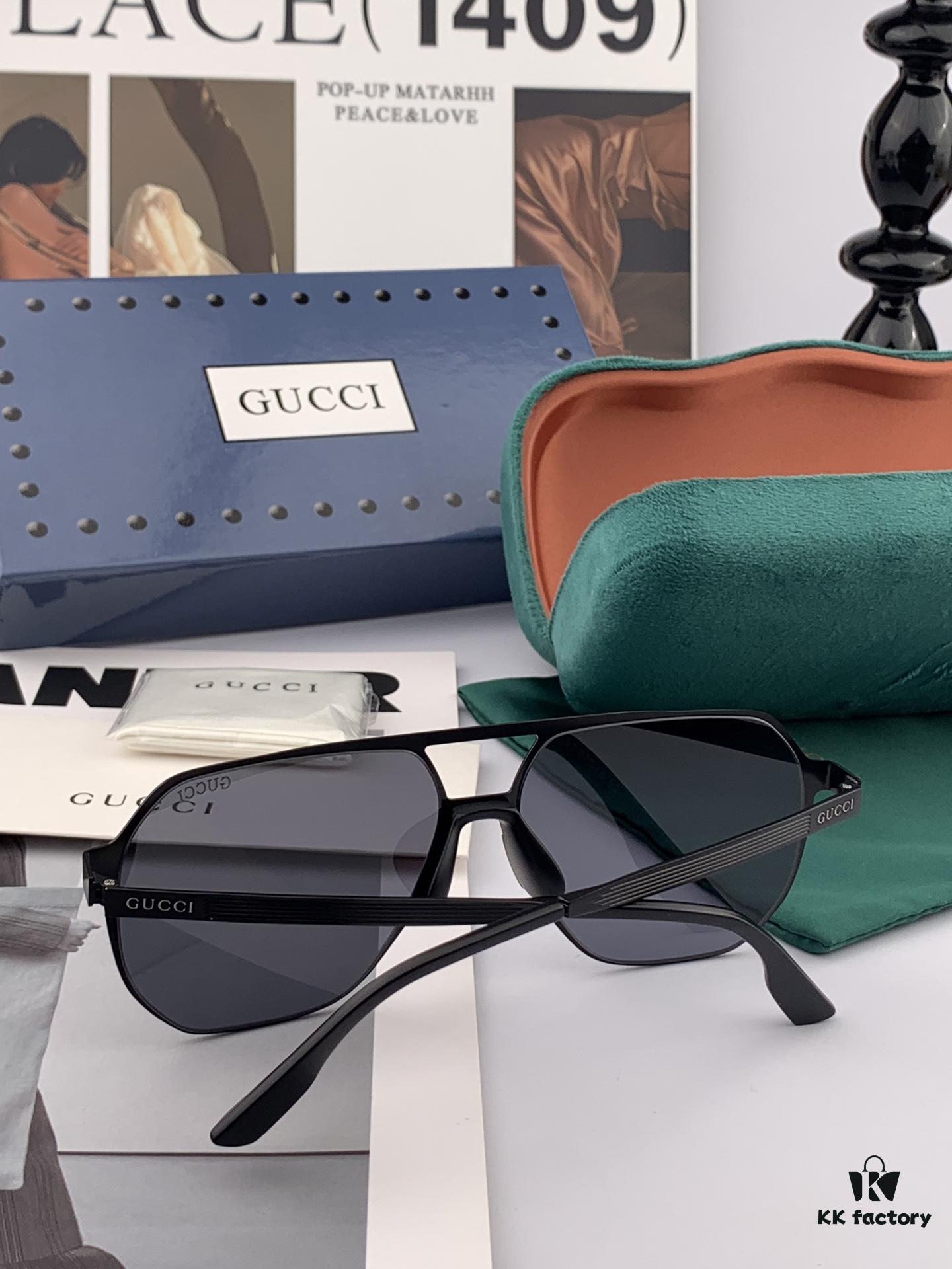 6931fde53a89a121ed54e1b9 GUCCI Men's Colorful Pilot Polarized Sunglasses