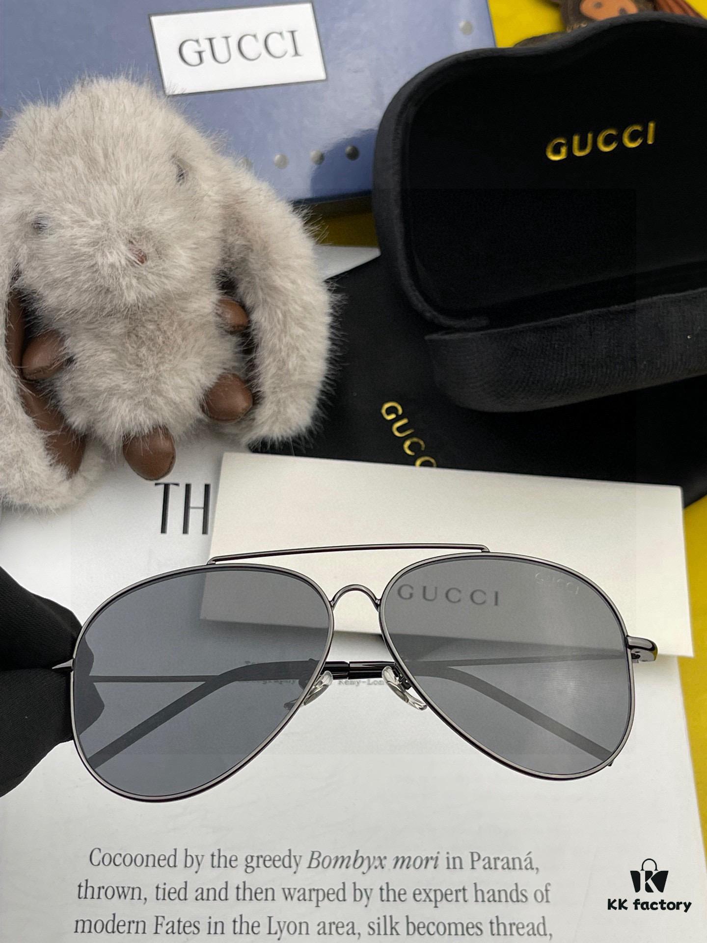 6931fdea3a89a121ed54e201 GUCCI 2025 New Unisex Polygonal Sunglasses Model 1865