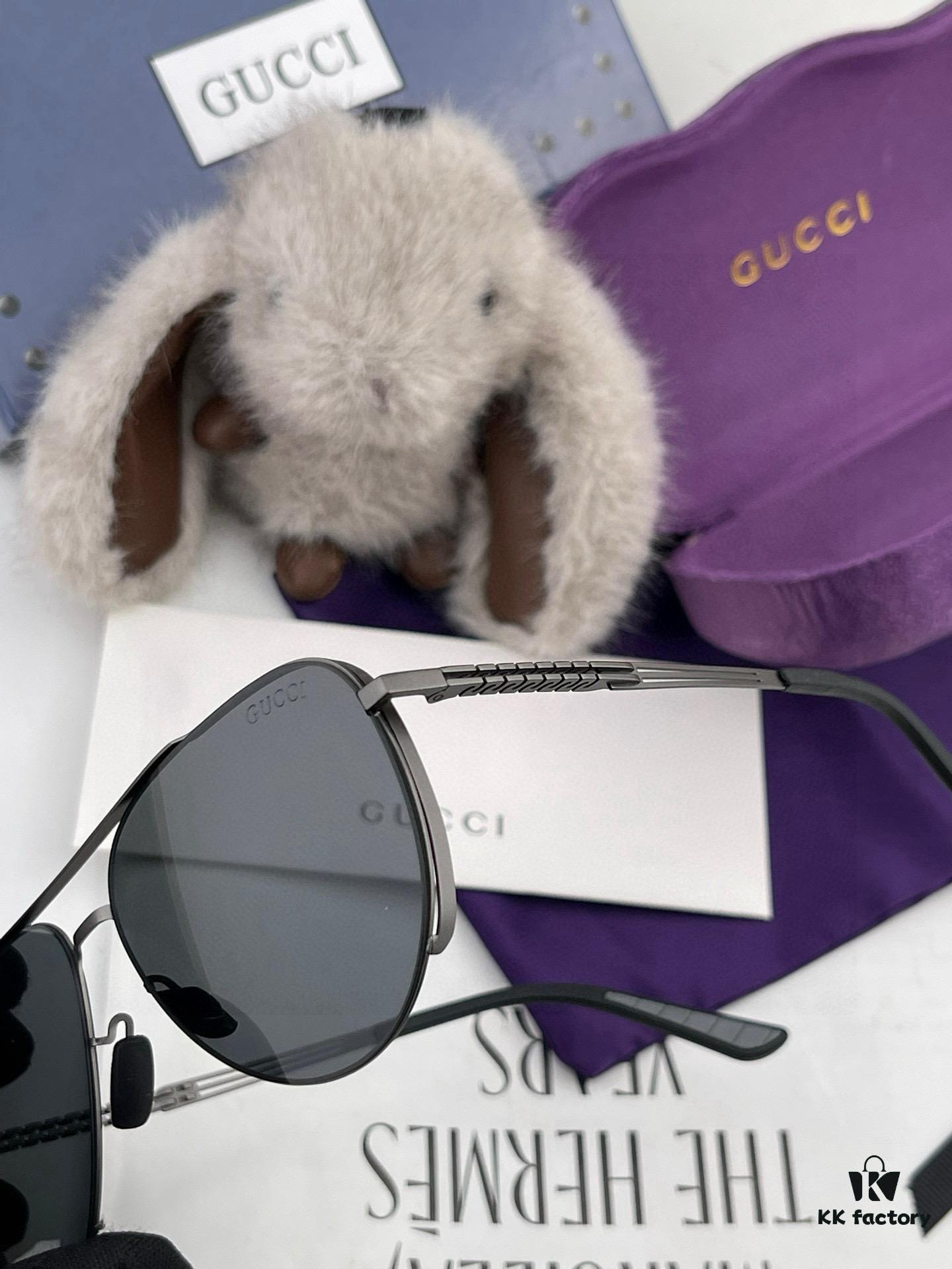 GUCCI Men's Colorful Pilot Polarized Sunglasses G5881