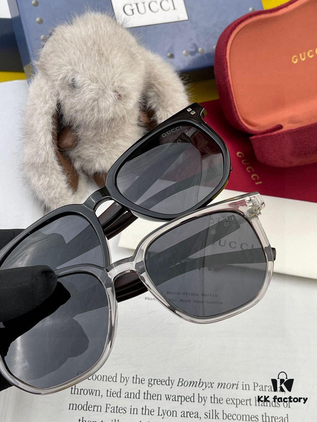 Stylish and Cool [GUCCI] Gucci New Model Sunglasses with Unique Charm and Avant-garde Design, Square Frame with Seamless Bridge for Ultimate Comfort