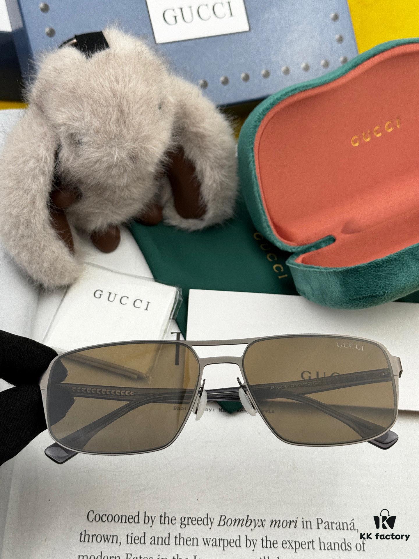 6931fe163a89a121ed54e42a GUCCI Men's Colorful Pilot Polarized Sunglasses