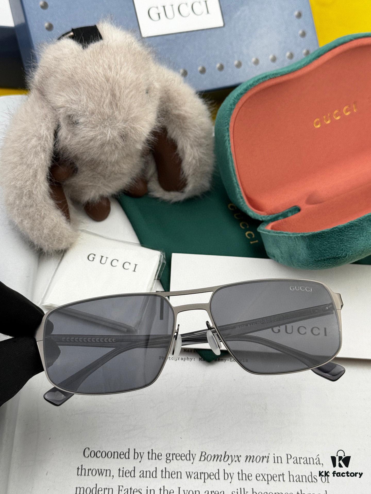 6931fe163a89a121ed54e42b GUCCI Men's Colorful Pilot Polarized Sunglasses
