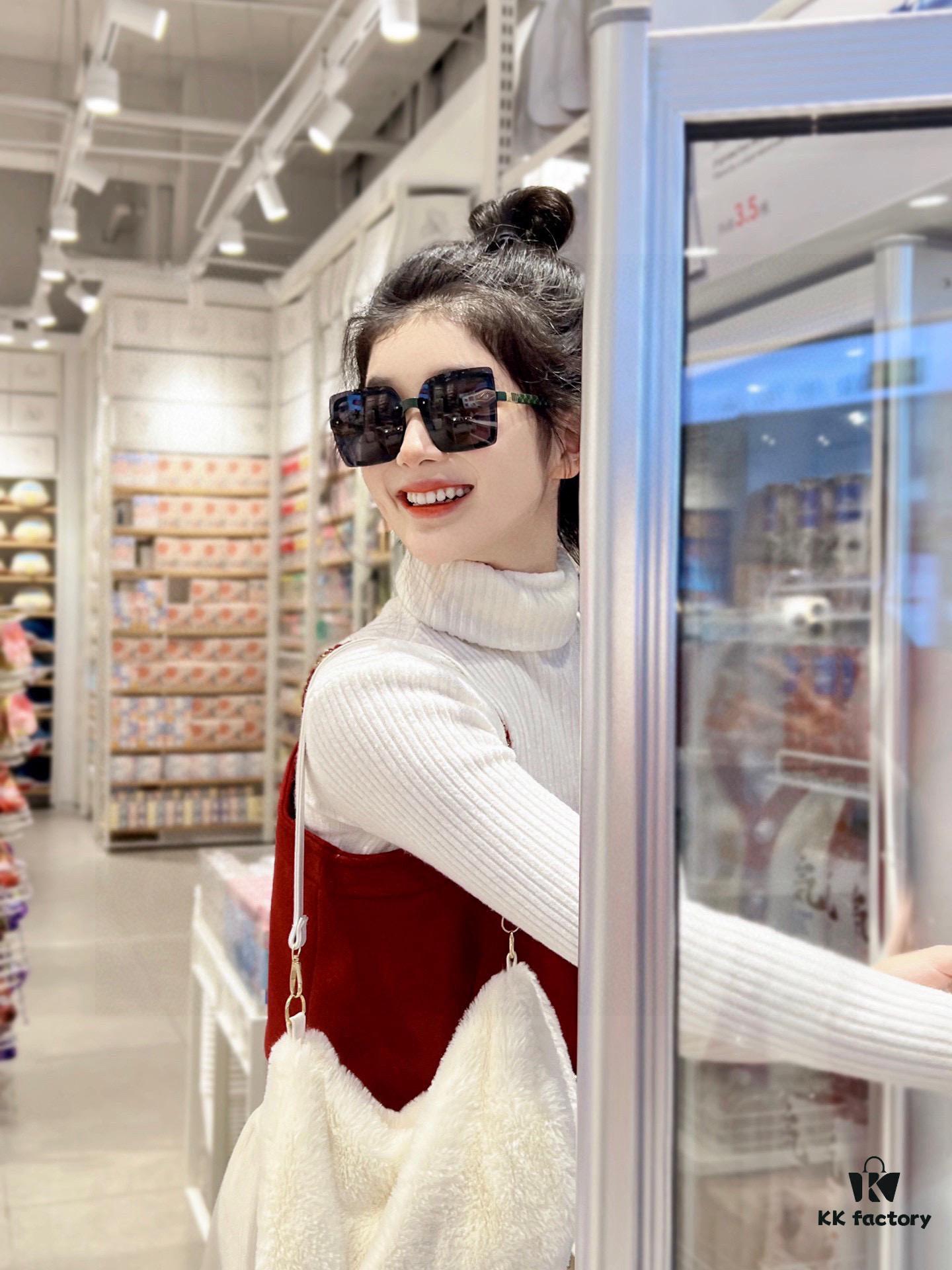 6931fe1d3a89a121ed54e48f TR Polarized Series Gucci Classic Square Frame Design, Universal Fit for All Face Shapes, Stylish with Coats or Dresses, Polarized Lenses for UV Protection Model: G9222 Sunglasses