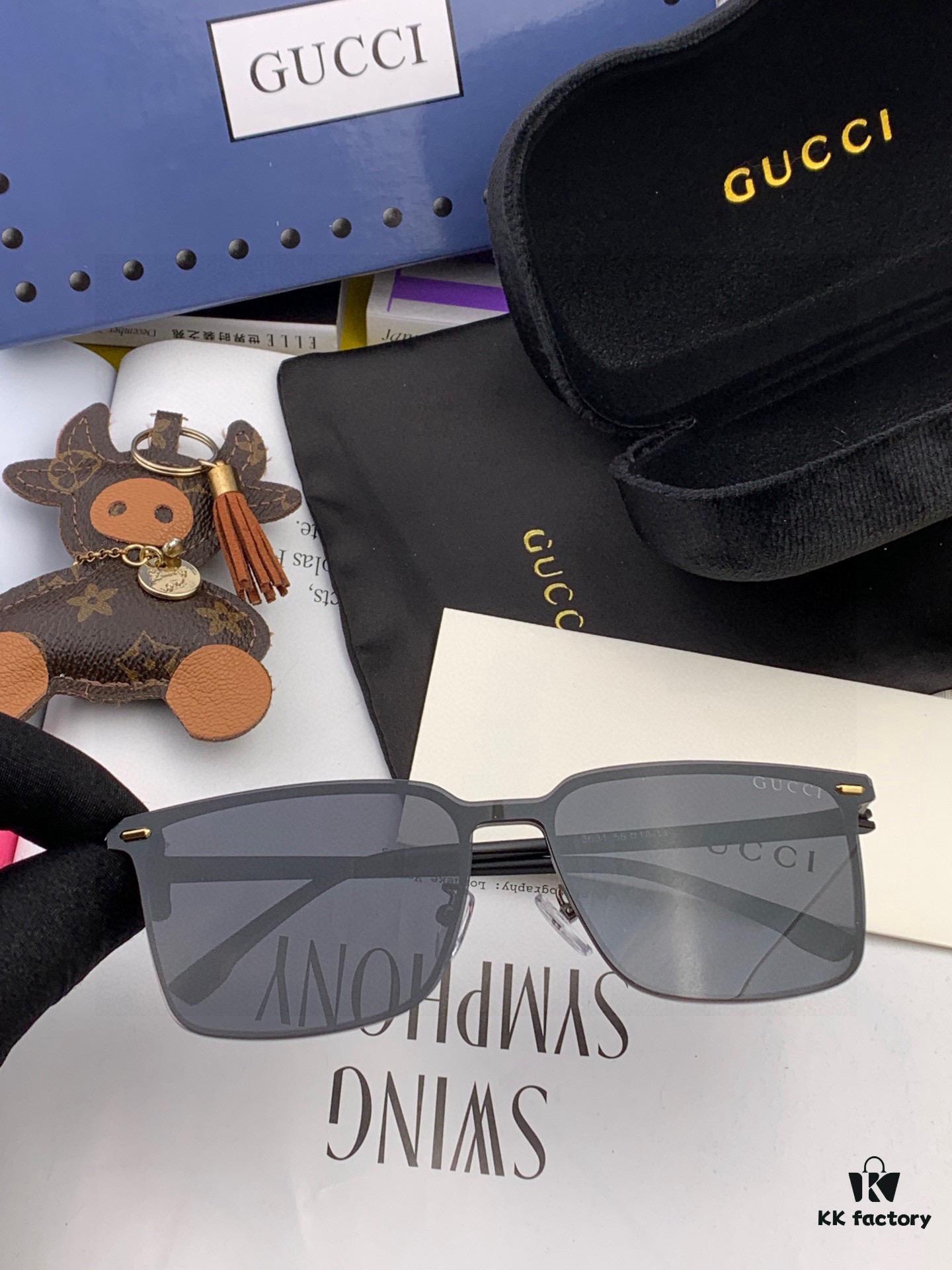Gucci New Model One-Piece Driving Sunglasses, Must-Have Style for Travel, Celebrity Favorite Unisex Aviator Sun Glasses