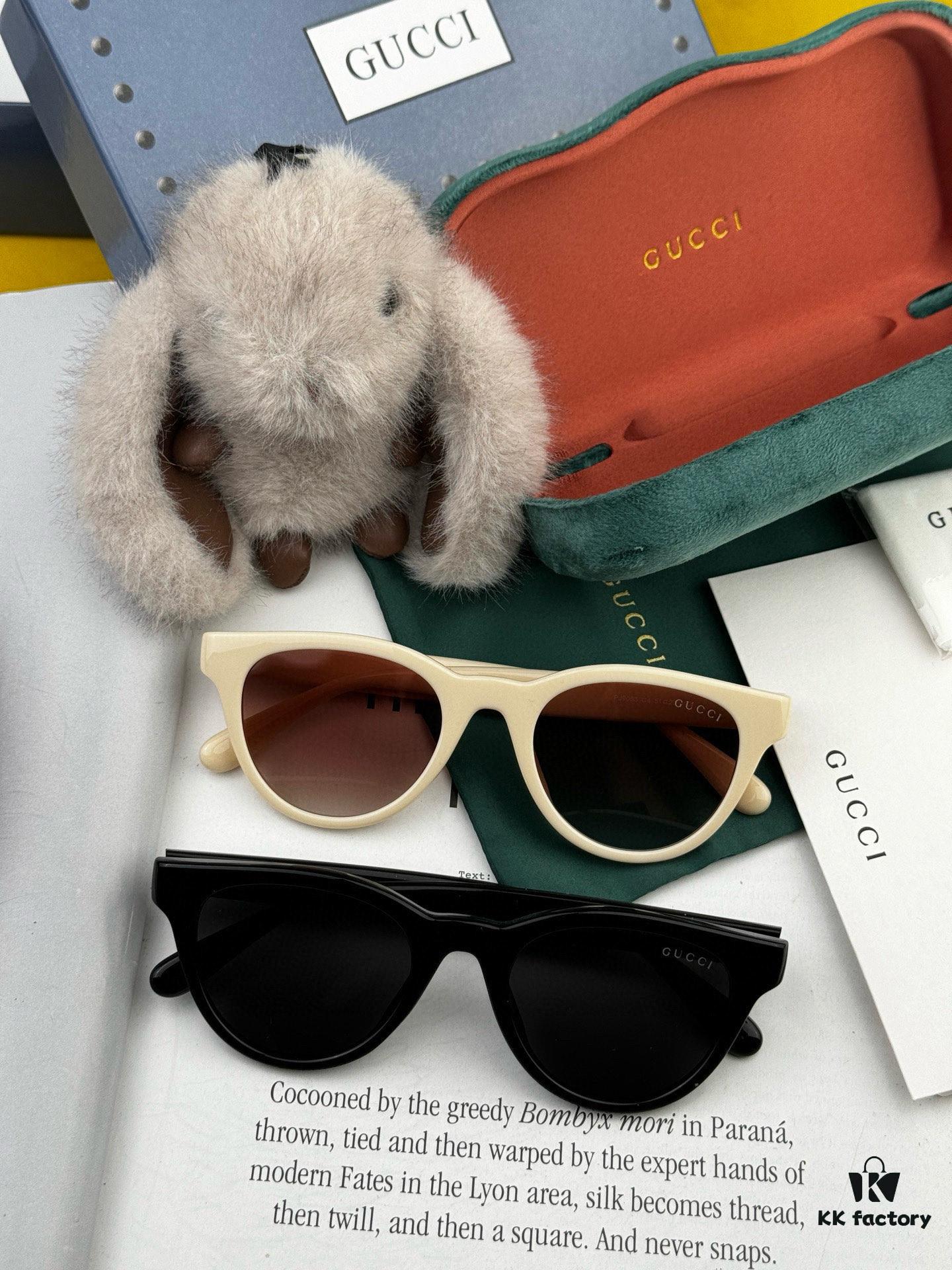 【GUCCI】2025 Spring New Arrival Trendy Best-Selling Fashion Small-Frame Polarized Sunglasses High Quality Comfortable Wear Influencer Favorite Style Model: G3905 Eyeglasses Sunglasses