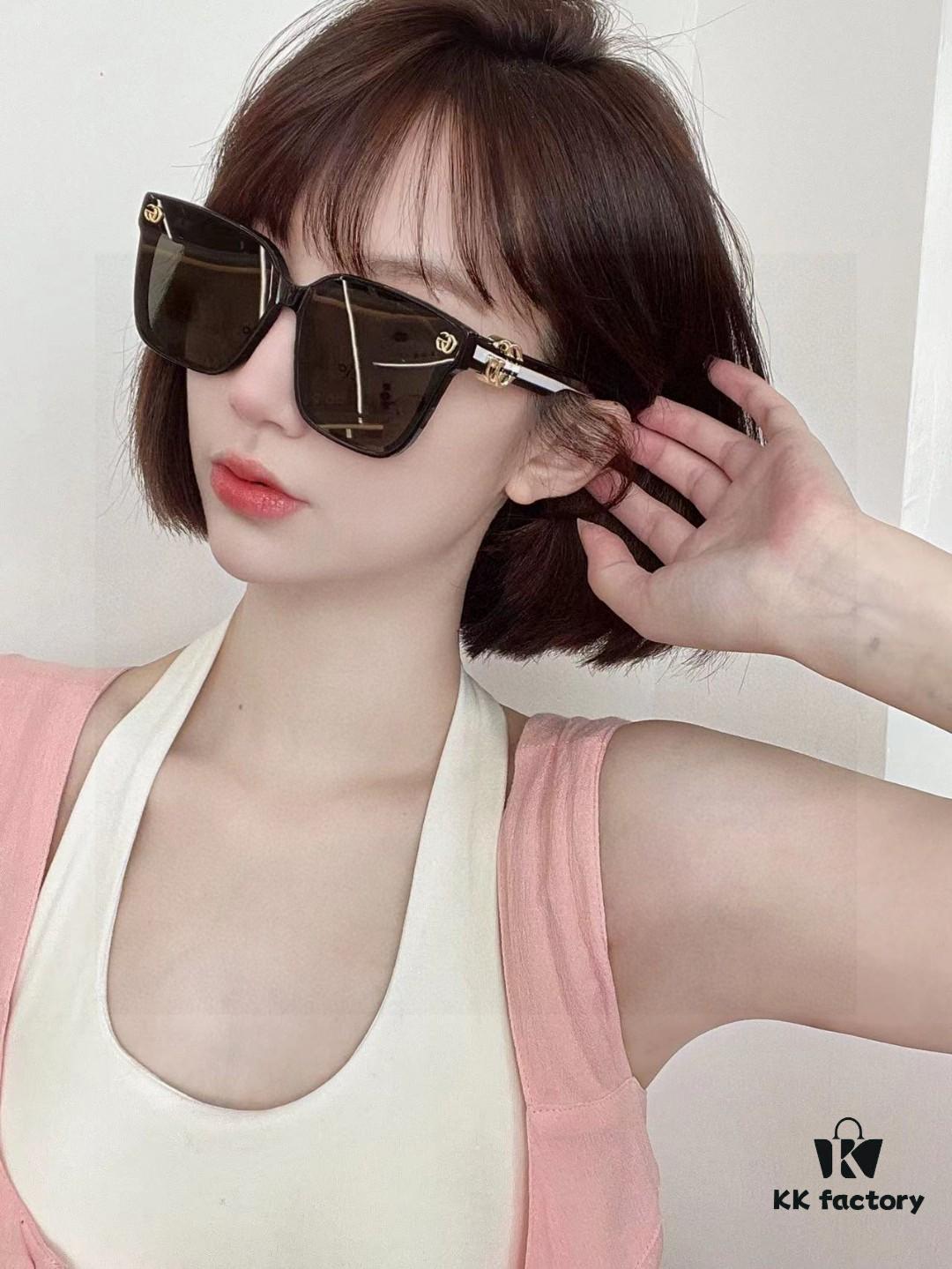6931fe353a89a121ed54e5d1 Gucci 2025 Spring New Arrival Ultra-Fresh Style Shiny Frame with Oversized G Logo on Temples, Elegant and Stylish Women's Best-Selling Sunglasses