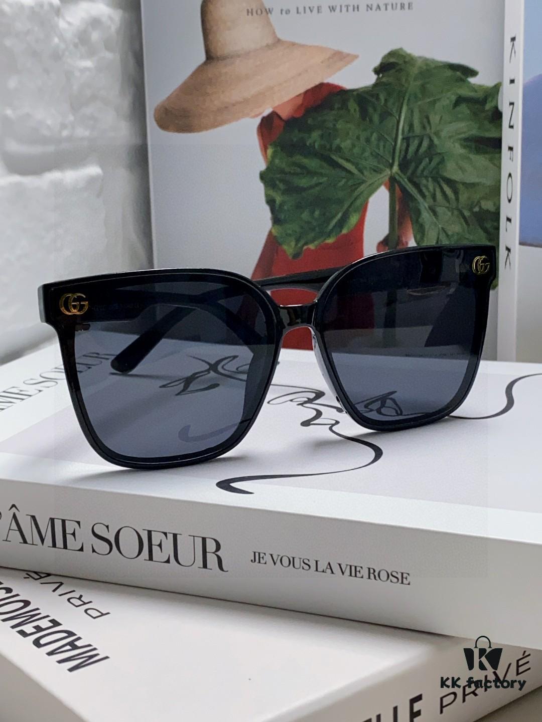 6931fe353a89a121ed54e5d3 Gucci 2025 Spring New Arrival Ultra-Fresh Style Shiny Frame with Oversized G Logo on Temples, Elegant and Stylish Women's Best-Selling Sunglasses