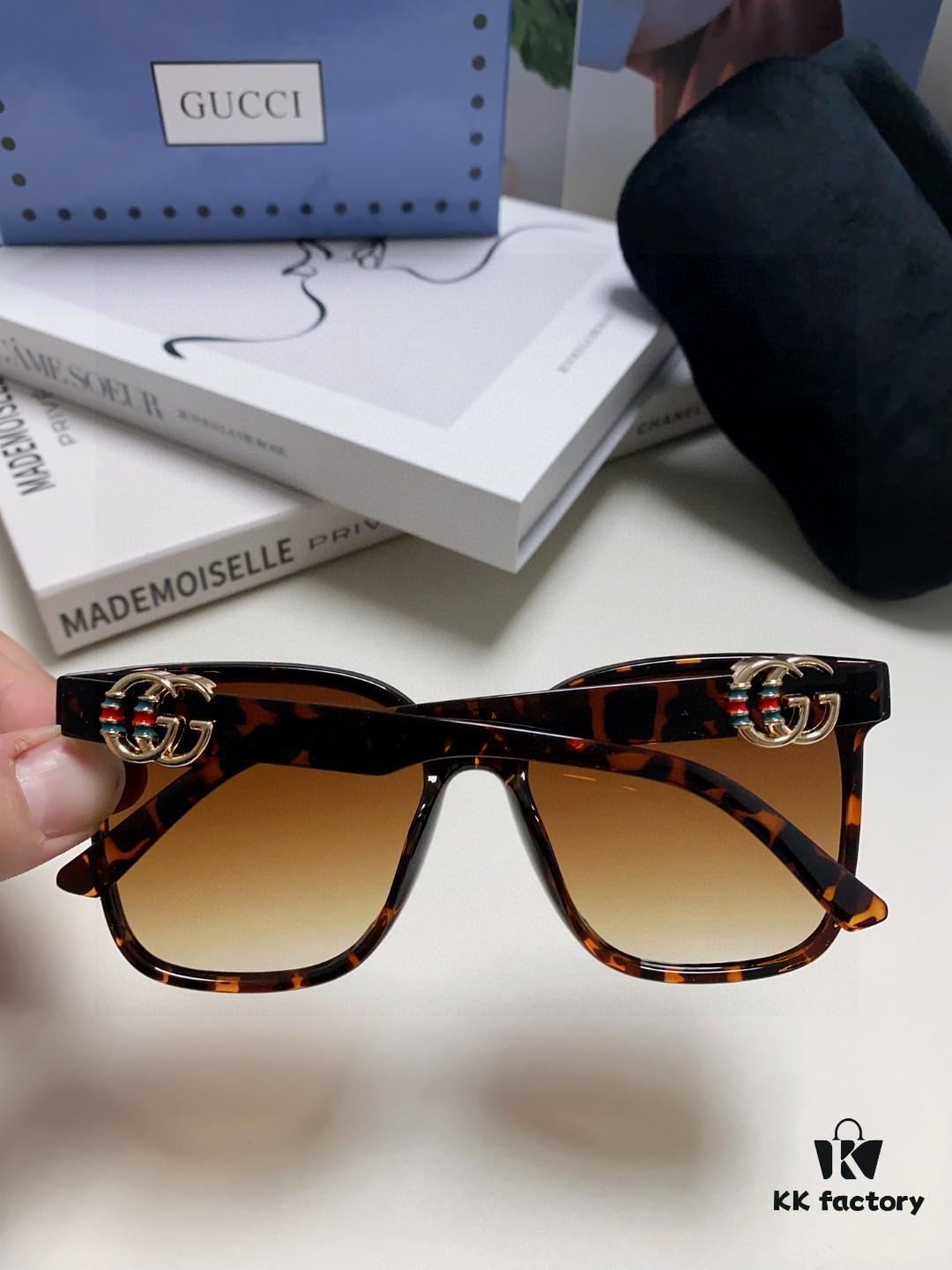 6931fe373a89a121ed54e5e1 Gucci 2025 Spring New Arrival Ultra-Fresh Style Shiny Frame with Oversized G Logo on Temples, Elegant and Stylish Women's Best-Selling Sunglasses