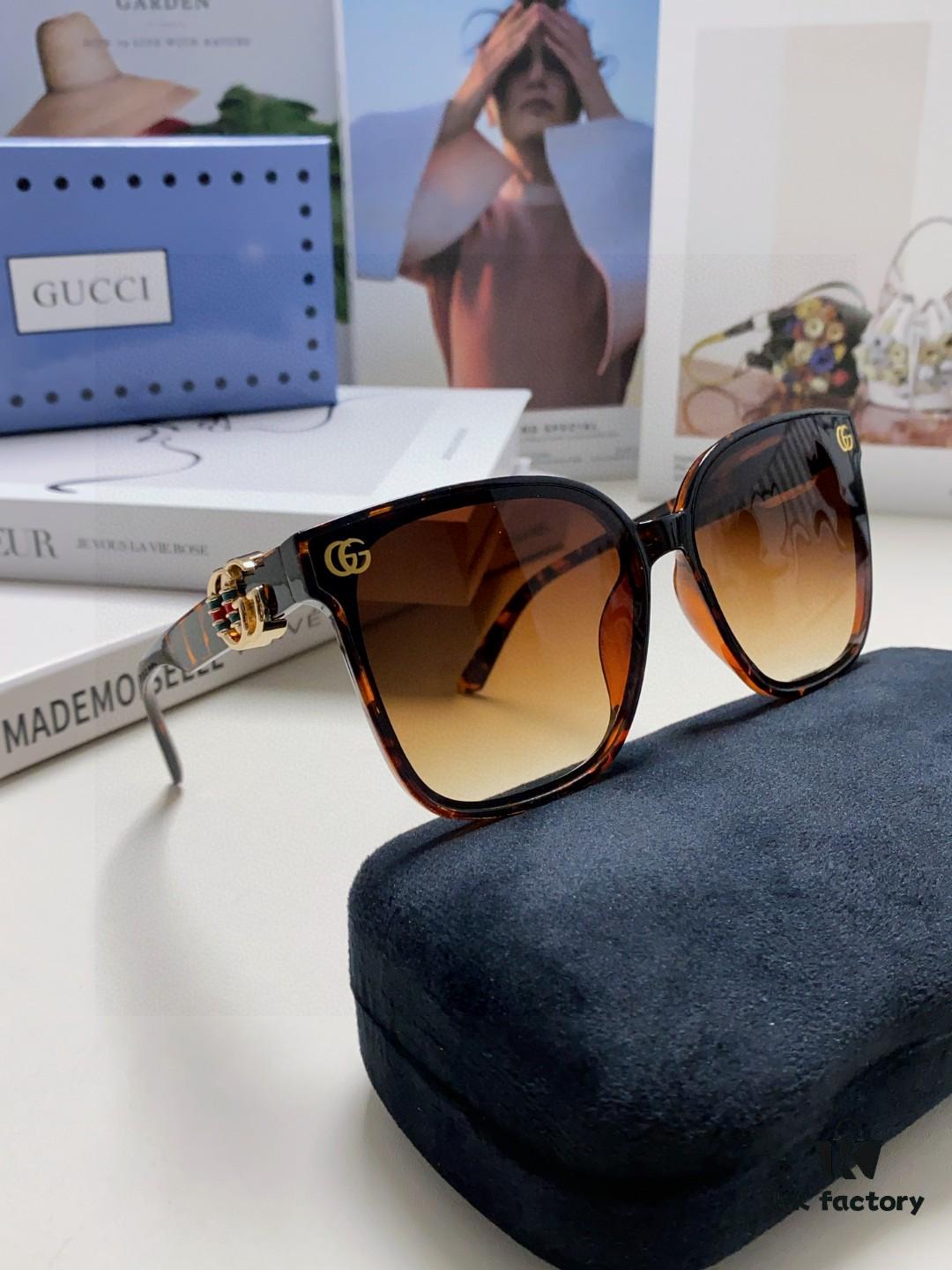 6931fe373a89a121ed54e5e4 Gucci 2025 Spring New Arrival Ultra-Fresh Style Shiny Frame with Oversized G Logo on Temples, Elegant and Stylish Women's Best-Selling Sunglasses