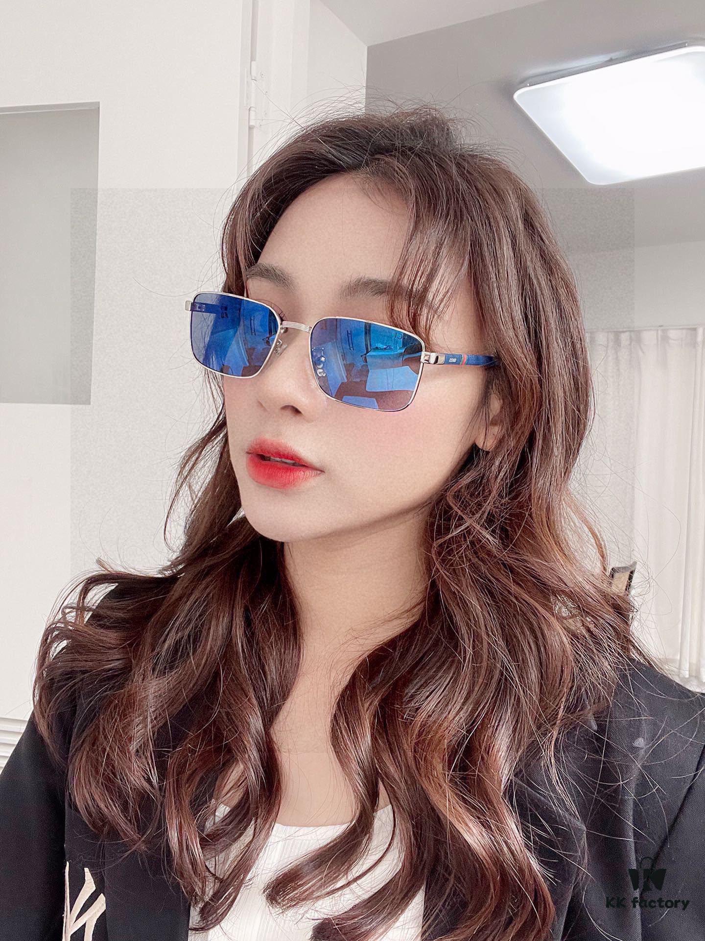 6931fe3b3a89a121ed54e619 Gucci Unisex High-Quality Polarized Sunglasses with Clear Optics, Premium Frame and Logo-Embossed Temples