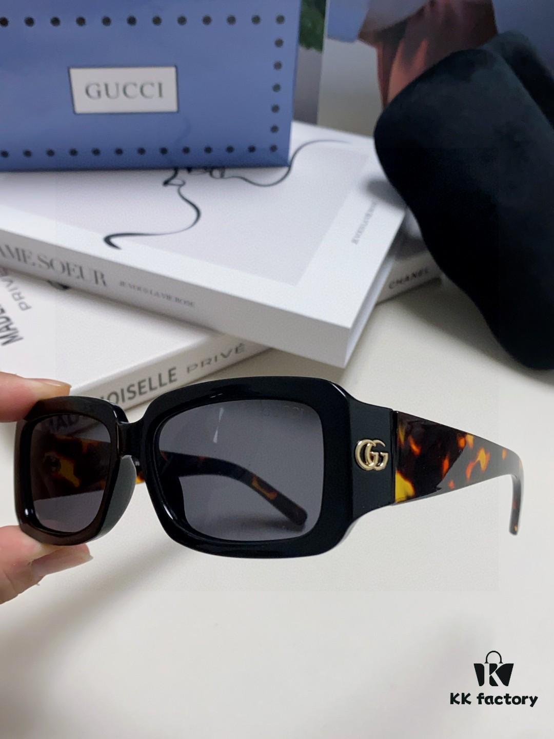 6931fe493a89a121ed54e6cd Gucci 2025 New Arrival Unisex Black Rectangular Acetate Sunglasses with Dual Side Logo, Trendy and Comfortable Oversized Sun Glasses