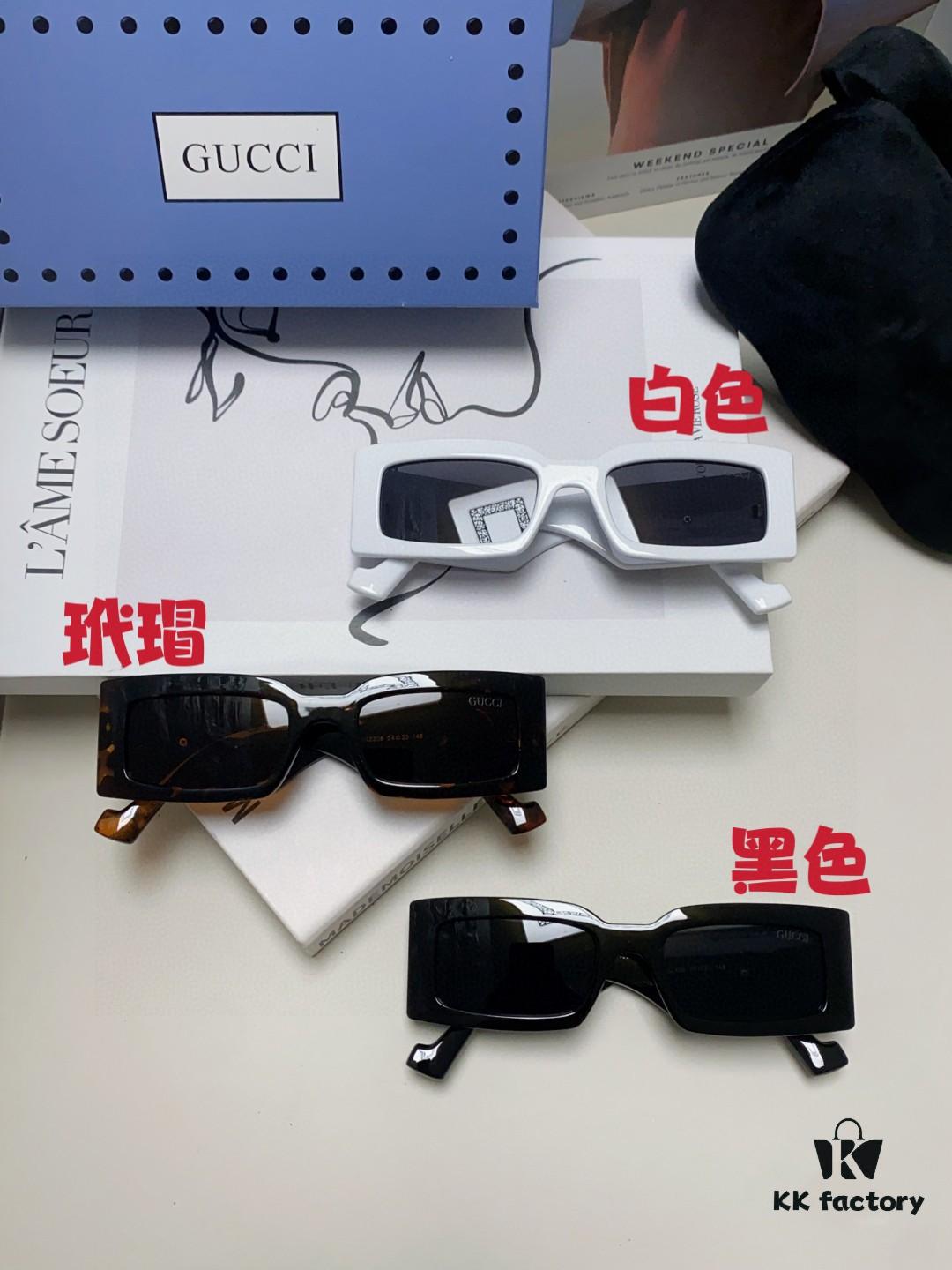 Gucci Bright and Bold Personality Rectangular Narrow-Framed Sunglasses, Unisex Streetwear Style, Versatile and Chic, Model GG1425S