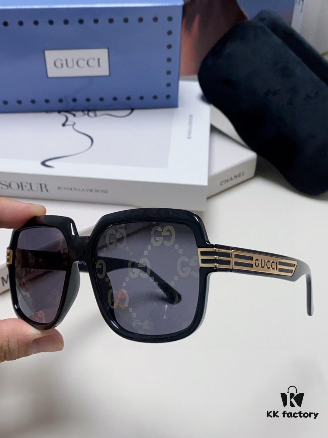 6931fe513a89a121ed54e72a Gucci 2025 New Arrival Classic Round Frame Unisex Design, Flattering on All Face Shapes, Perfect Match for Coats and Dresses, Iridescent Lens UV-Protective Sunglasses