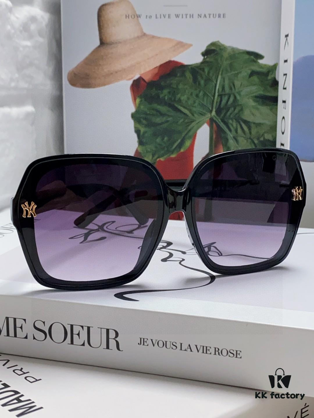 6931fe513a89a121ed54e730 Gucci 2025 New Women's Sunglasses, Fashionable Oversized Sun Glasses for Women, Brand Designer Eyewear