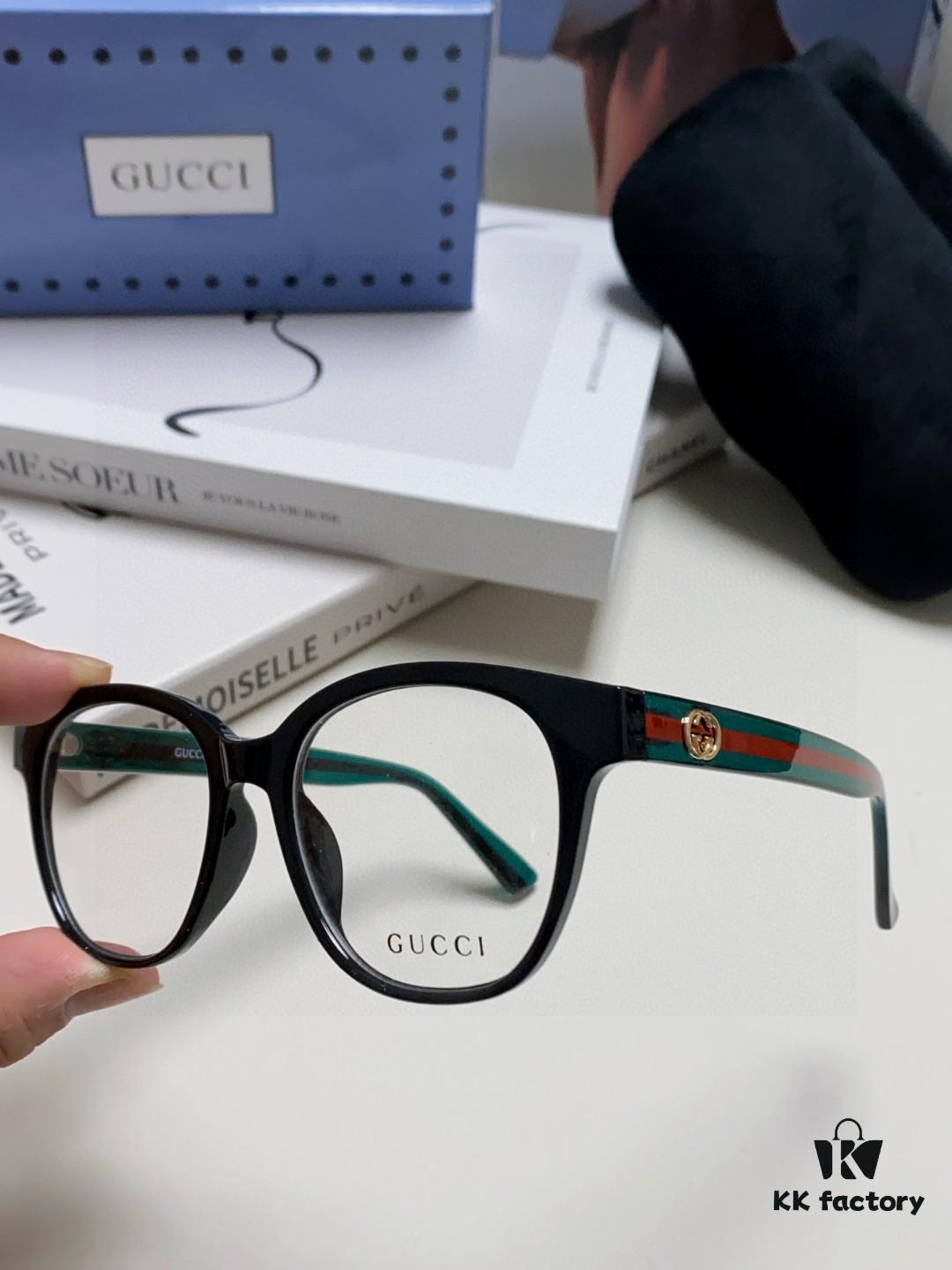 6931fe583a89a121ed54e784 Gucci 2025 New Arrival Women's Woven Art Close-up Frame Black Fashion Sunglasses with Classic Red and Green Band