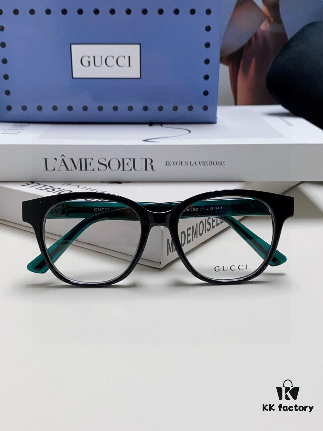 6931fe583a89a121ed54e785 Gucci 2025 New Arrival Women's Woven Art Close-up Frame Black Fashion Sunglasses with Classic Red and Green Band