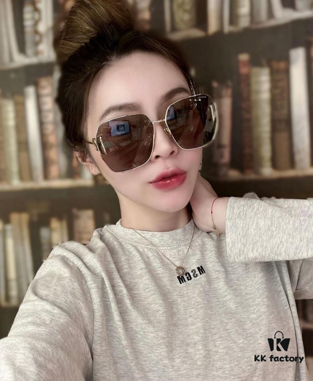 6931fe5a3a89a121ed54e7a0 Gucci 2025 New Fashion Retro Stylish and Comfortable Unisex Sunglasses with Metallic Avant-Garde Design, Versatile Trendy Shades Model 1207SA