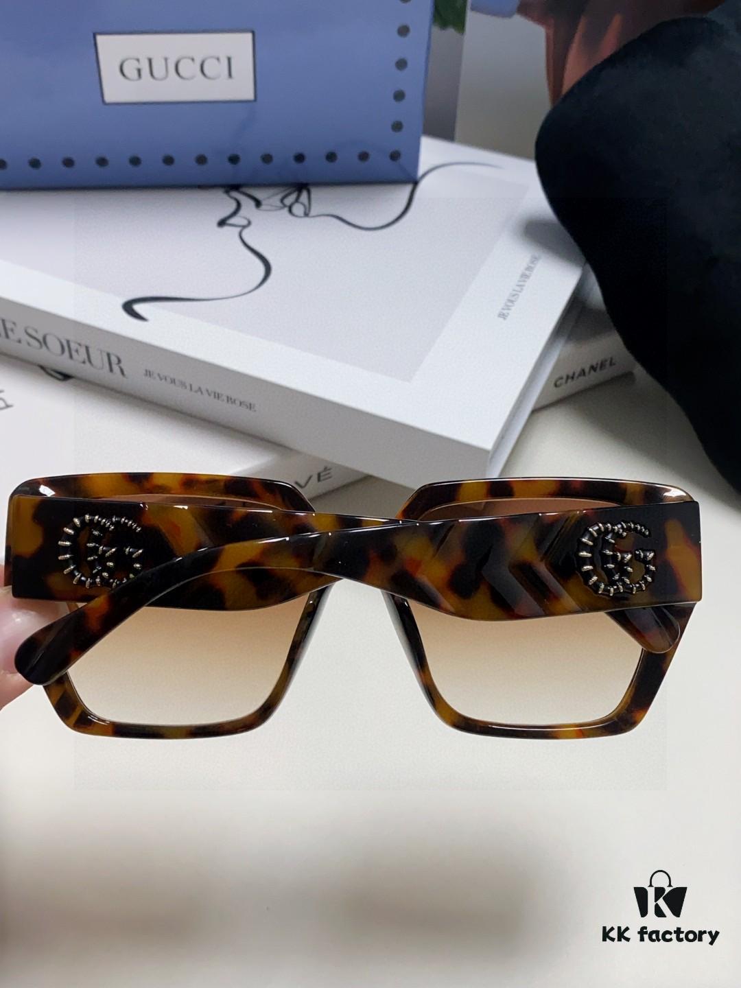 Gucci 2025 New Arrival Influencer Sunglasses for Women, Oversized Black Polarized Sunglasses, Round Face Friendly Celebrity Style Unisex Sun Glasses