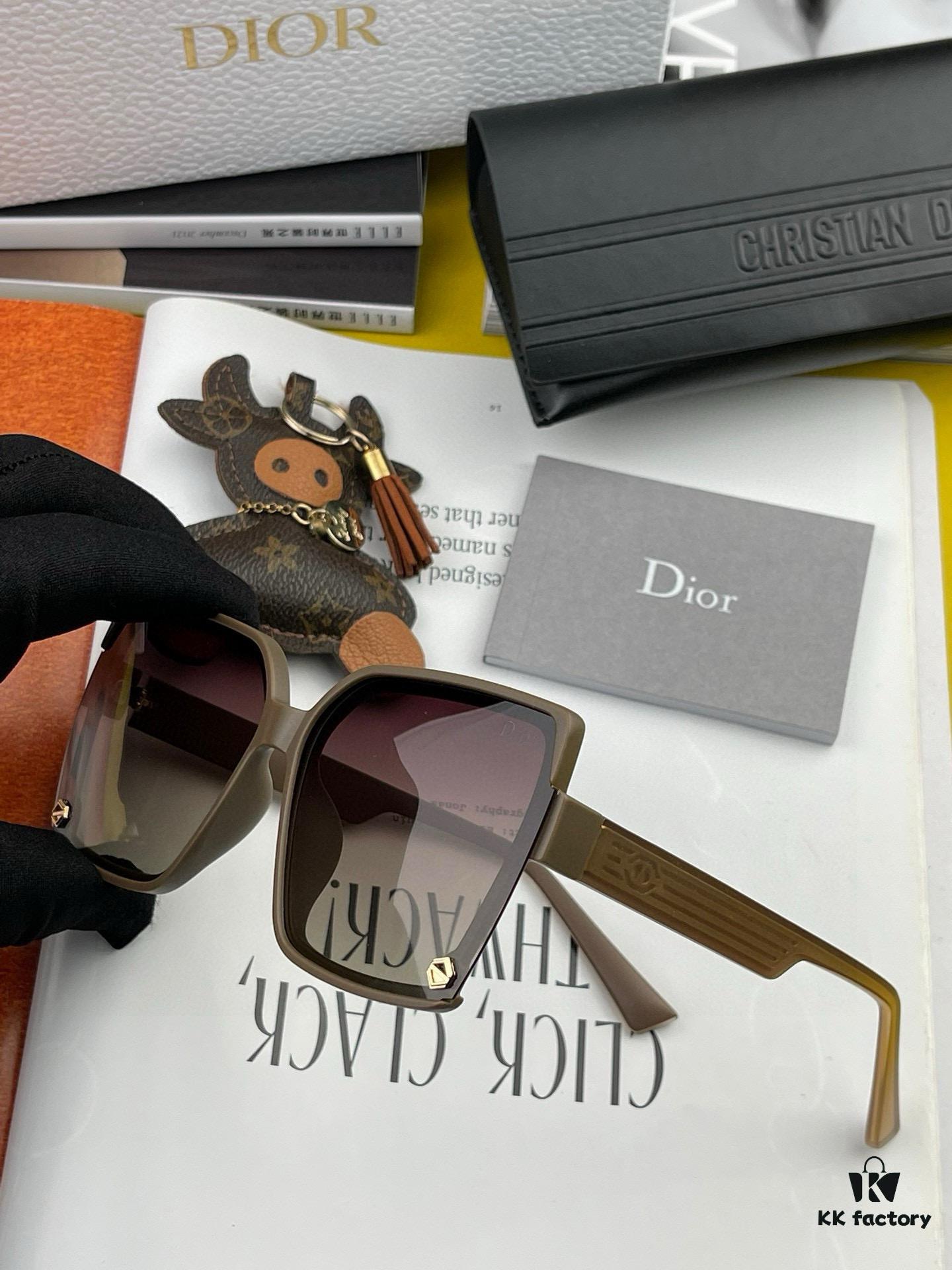 6931fe643a89a121ed54e82e 【DIOR】2025 Spring New Arrival Trendy Fashion Rectangular Polarized Sunglasses, High-Quality Comfortable Fit, Influencer Popular Style, Women's HD Thickened Polarized Sunglasses 🕶️ High-Quality TR Frame Model: CD1422