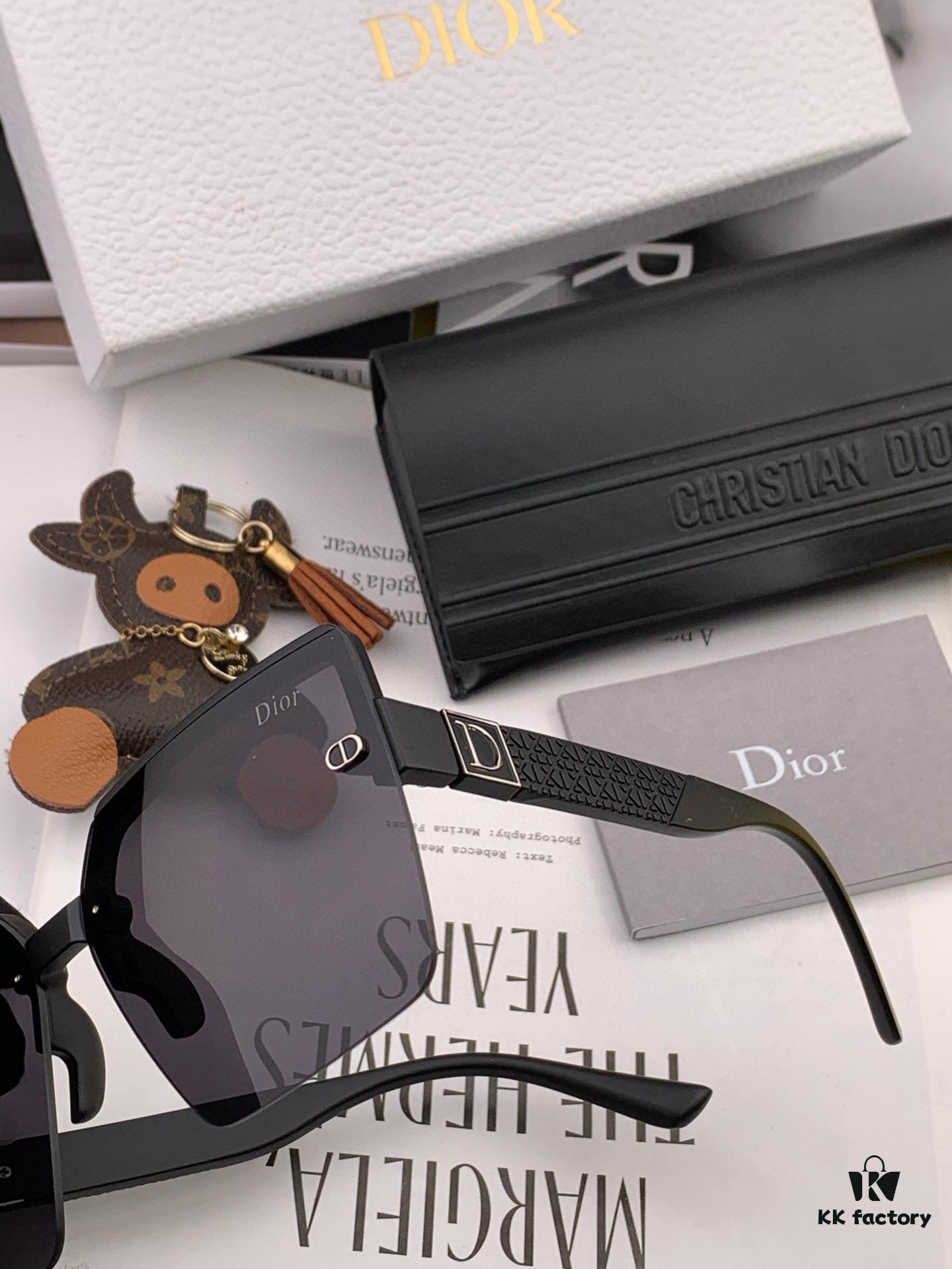 6931fe663a89a121ed54e84b 【DIOR】2025 Spring New Arrival Trendy Fashion Square Sunglasses High Quality Comfortable Fit Influencer Popular Style Model: D9805