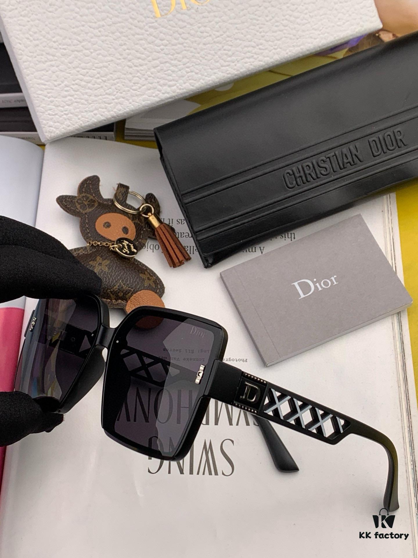 6931fe693a89a121ed54e86e DIOR Dior 2025 Spring New Arrival Trendy Popular Fashion Square Frame Sunglasses High Quality Comfortable Wear Influencer Style Women's HD Sunglasses