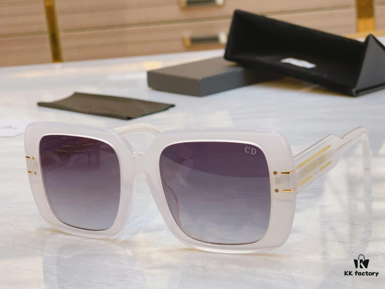 6931fe733a89a121ed54e8f0 Dior New Model Sunglasses, MODEL: Diorsignature S11F, SIZE: 54□21-145