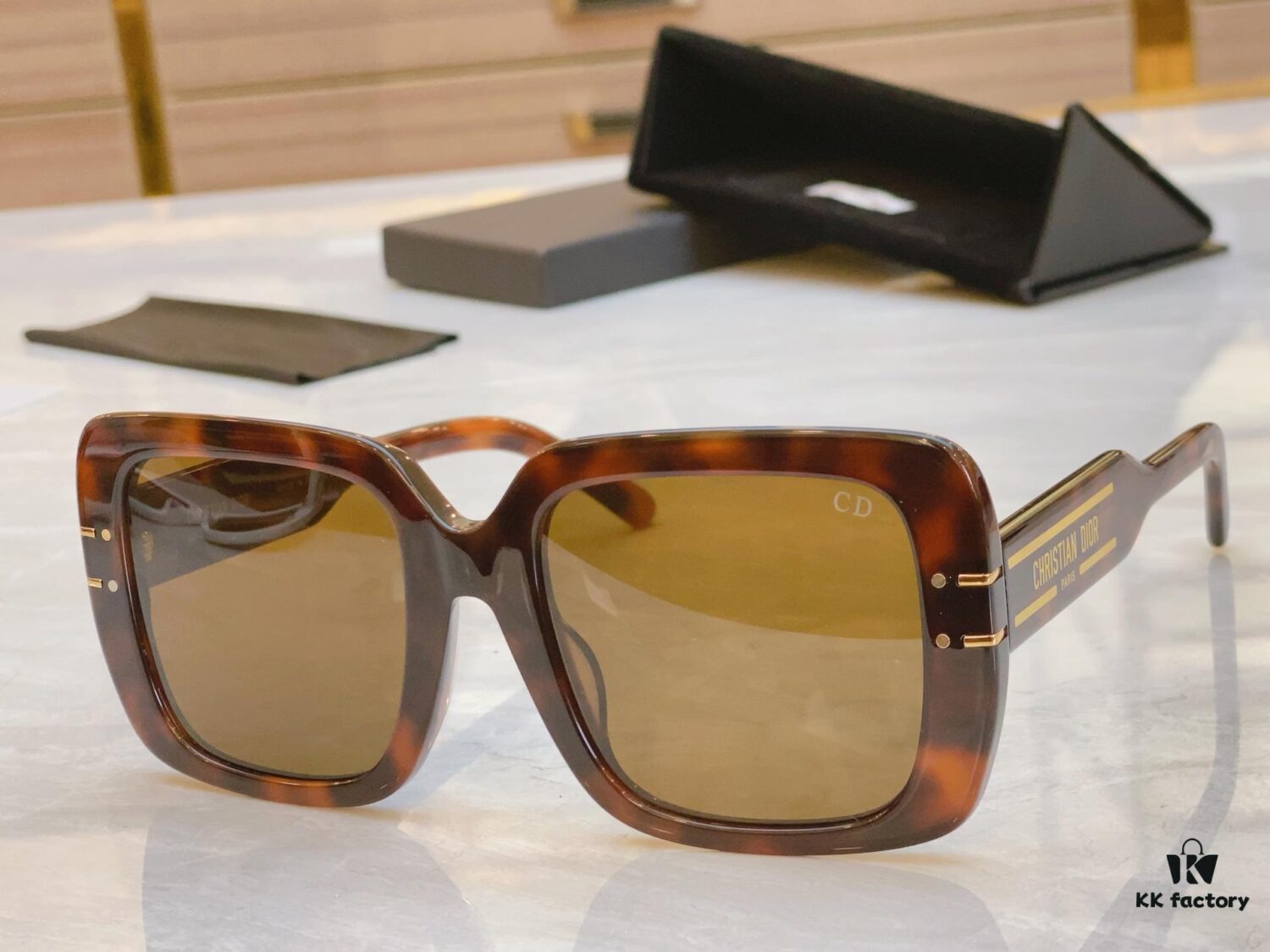 6931fe733a89a121ed54e8f3 Dior New Model Sunglasses, MODEL: Diorsignature S11F, SIZE: 54□21-145