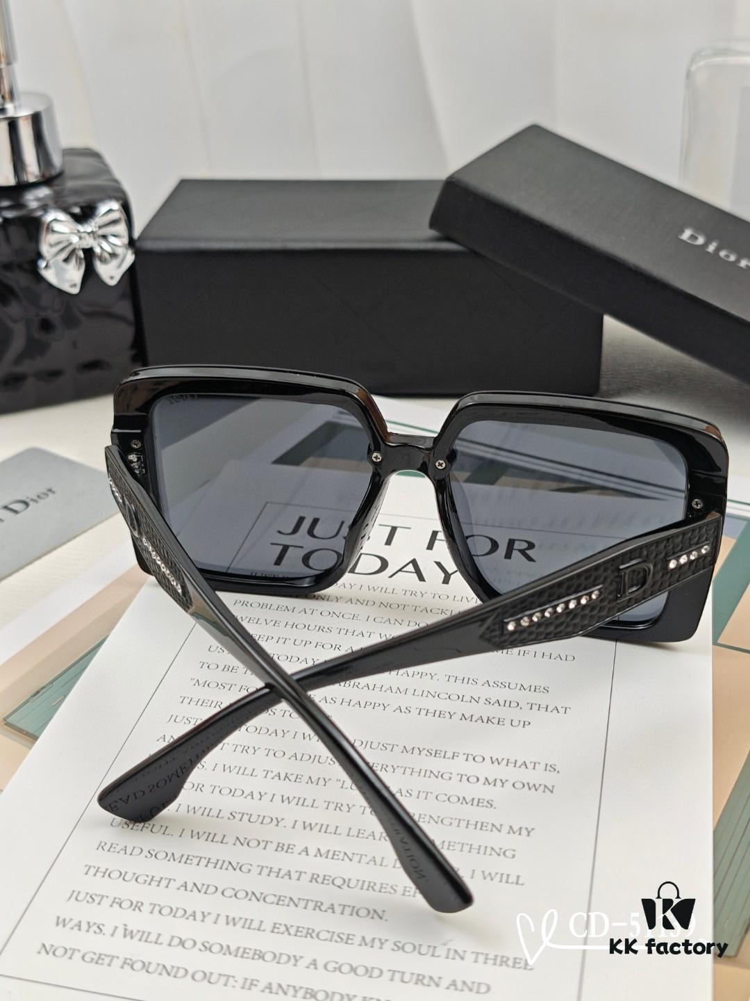 6931fe7d3a89a121ed54e96c DIOR France | Polarized Sunglasses with TR90 Frame and Plutonite Lens