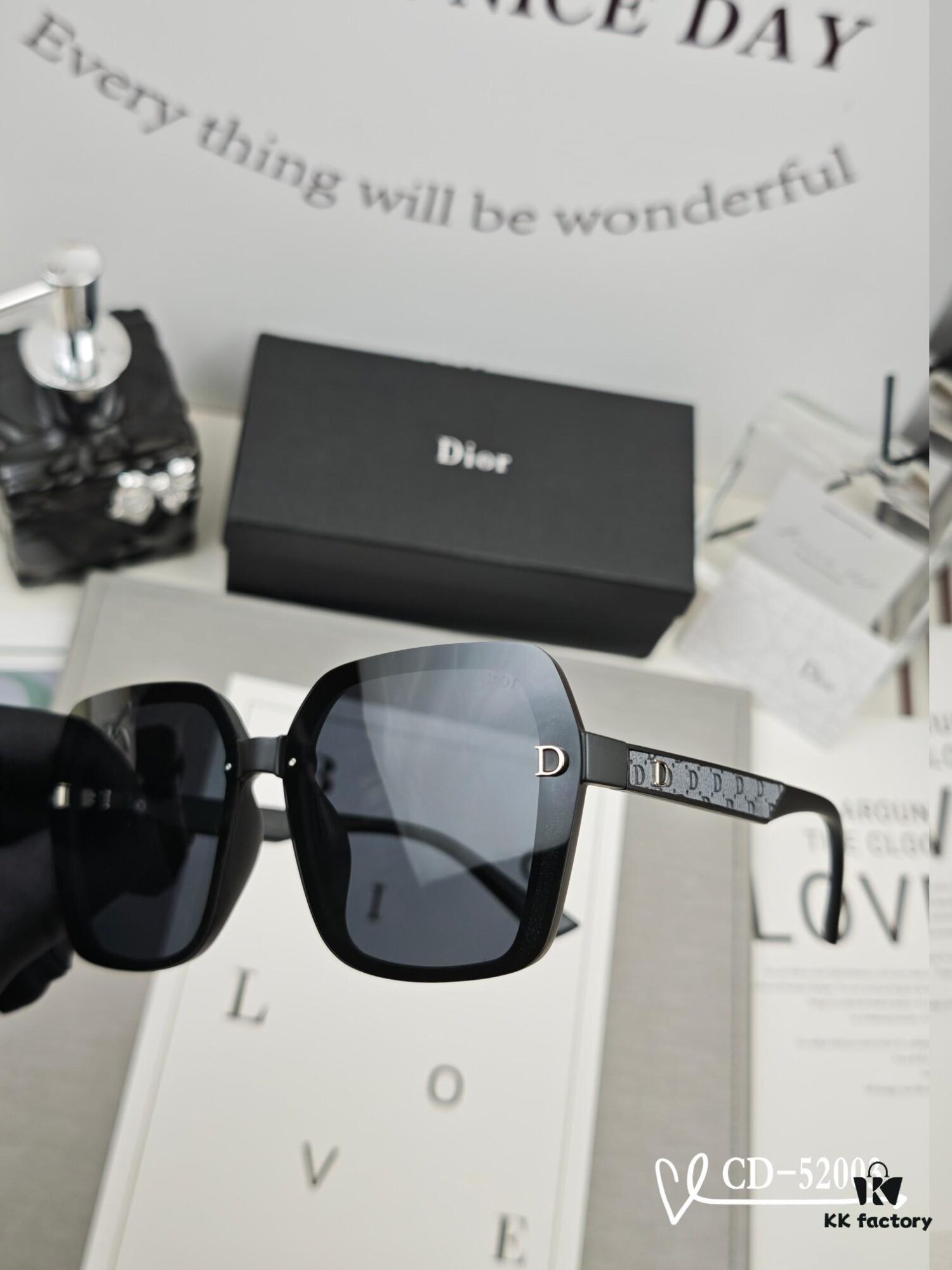 6931fe833a89a121ed54e9c1 DIOR France | Polarized TR90 Sunglasses with Lightweight Comfort Fit, Model 52003