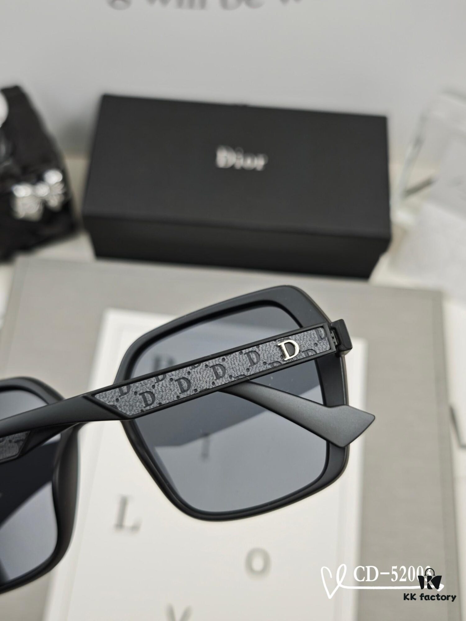 6931fe843a89a121ed54e9c6 DIOR France | Polarized TR90 Sunglasses with Lightweight Comfort Fit, Model 52003