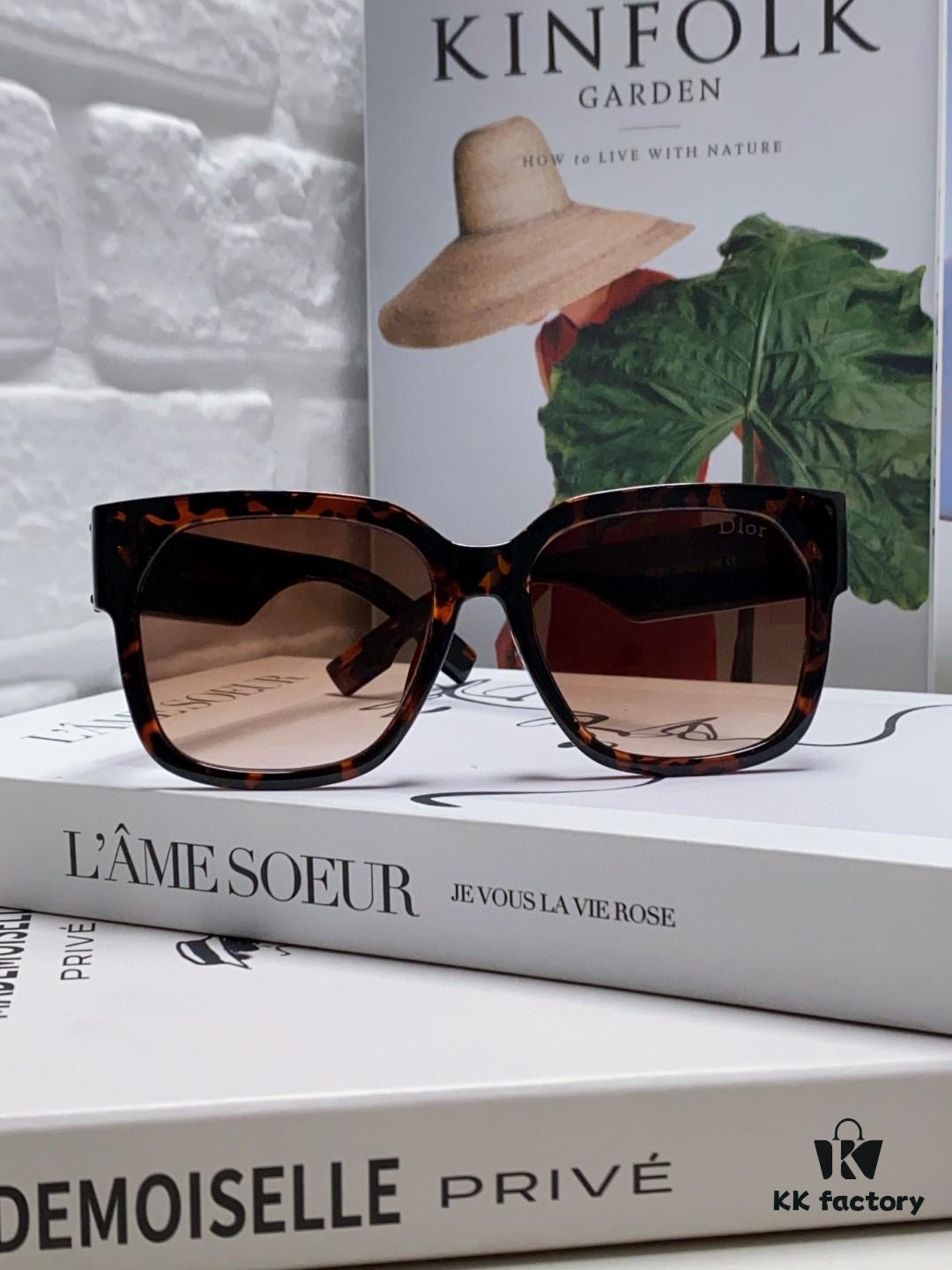 6931fe853a89a121ed54e9d5 Dior 2025 New Arrival Classic D-Brand Oversized Sunglasses, Stylish and Flattering, Sun Protection for Women, Influencer Favorite