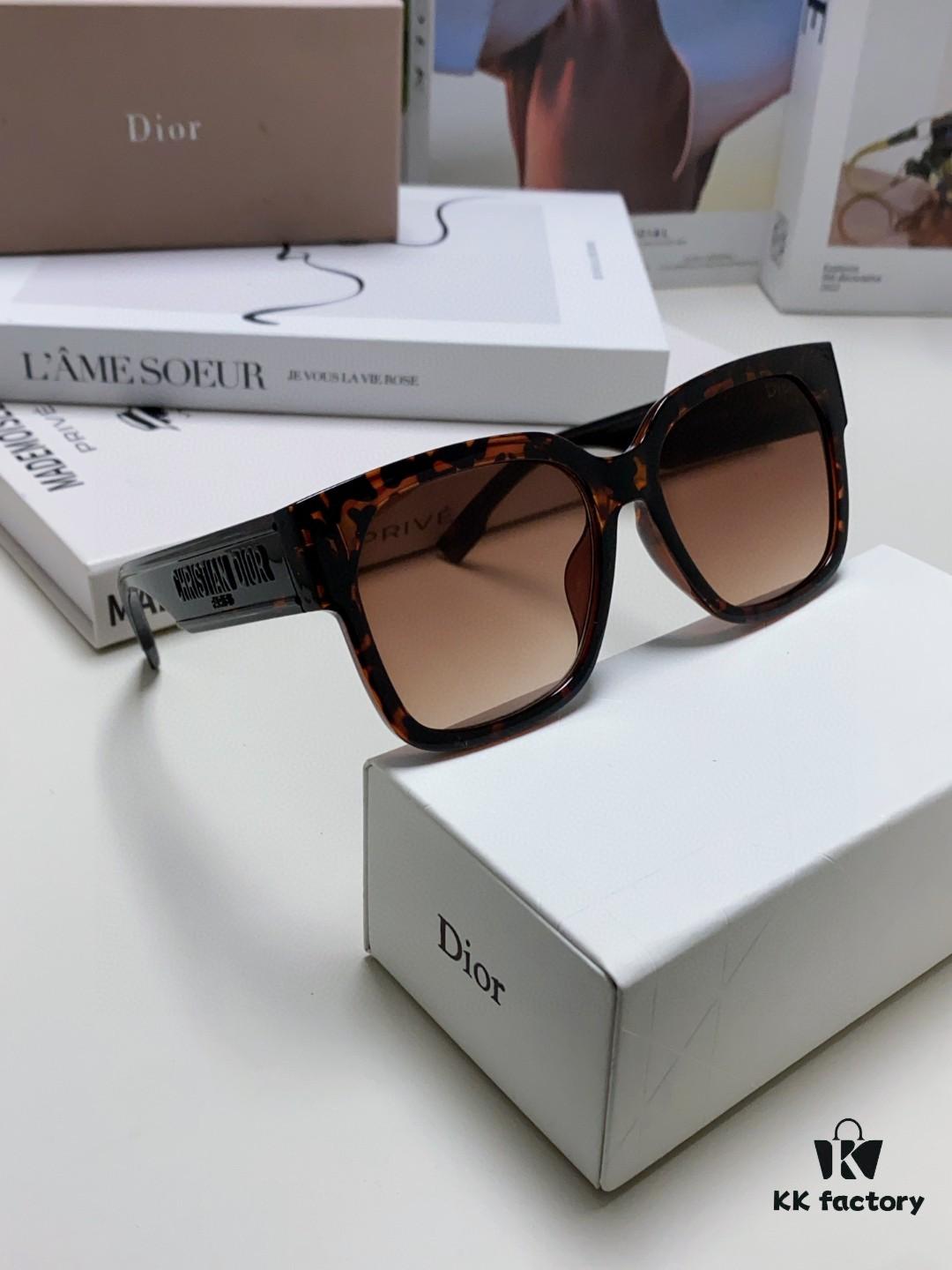 6931fe853a89a121ed54e9db Dior 2025 New Arrival Classic D-Brand Oversized Sunglasses, Stylish and Flattering, Sun Protection for Women, Influencer Favorite