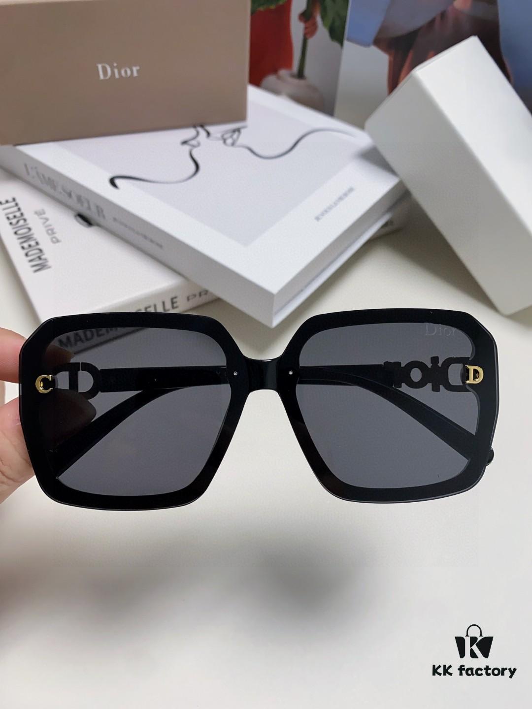 6931fe863a89a121ed54e9eb DIOR Large Square Frame 2025 New Arrival Asymmetric D Letter Design Fully Paved with Micro Diamonds 💎 Classic Timeless Square Shape with Asymmetric Accent on Left Side Trendy Best-Selling Eyeglasses Sunglasses
