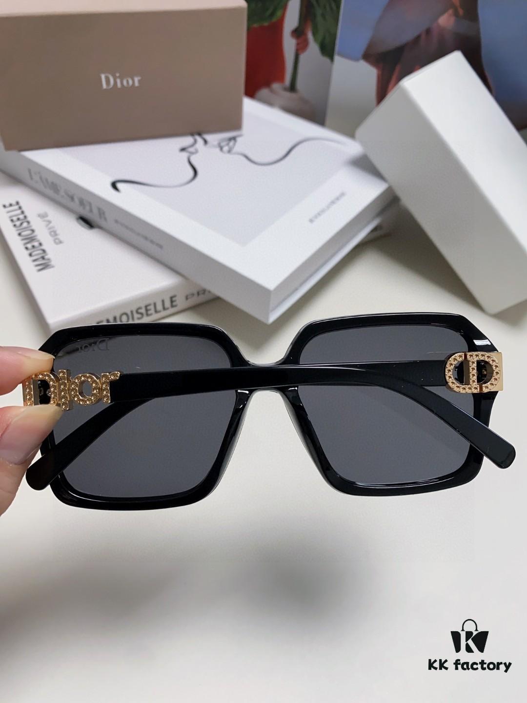 6931fe863a89a121ed54e9ec DIOR Large Square Frame 2025 New Arrival Asymmetric D Letter Design Fully Paved with Micro Diamonds 💎 Classic Timeless Square Shape with Asymmetric Accent on Left Side Trendy Best-Selling Eyeglasses Sunglasses