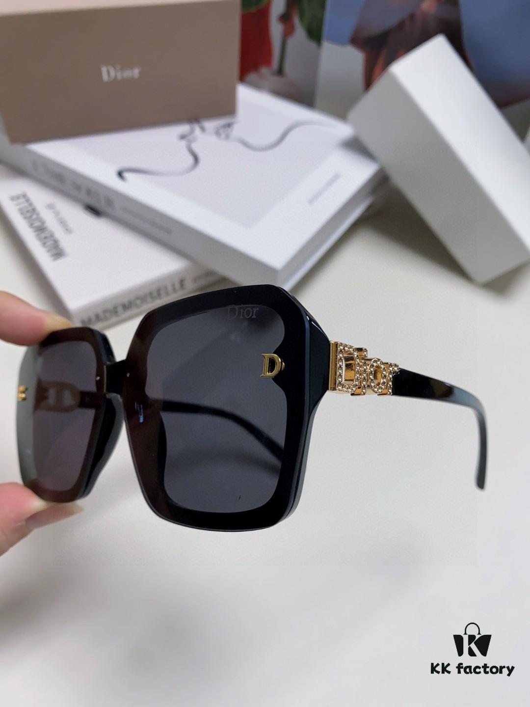 6931fe873a89a121ed54e9ed DIOR Large Square Frame 2025 New Arrival Asymmetric D Letter Design Fully Paved with Micro Diamonds 💎 Classic Timeless Square Shape with Asymmetric Accent on Left Side Trendy Best-Selling Eyeglasses Sunglasses