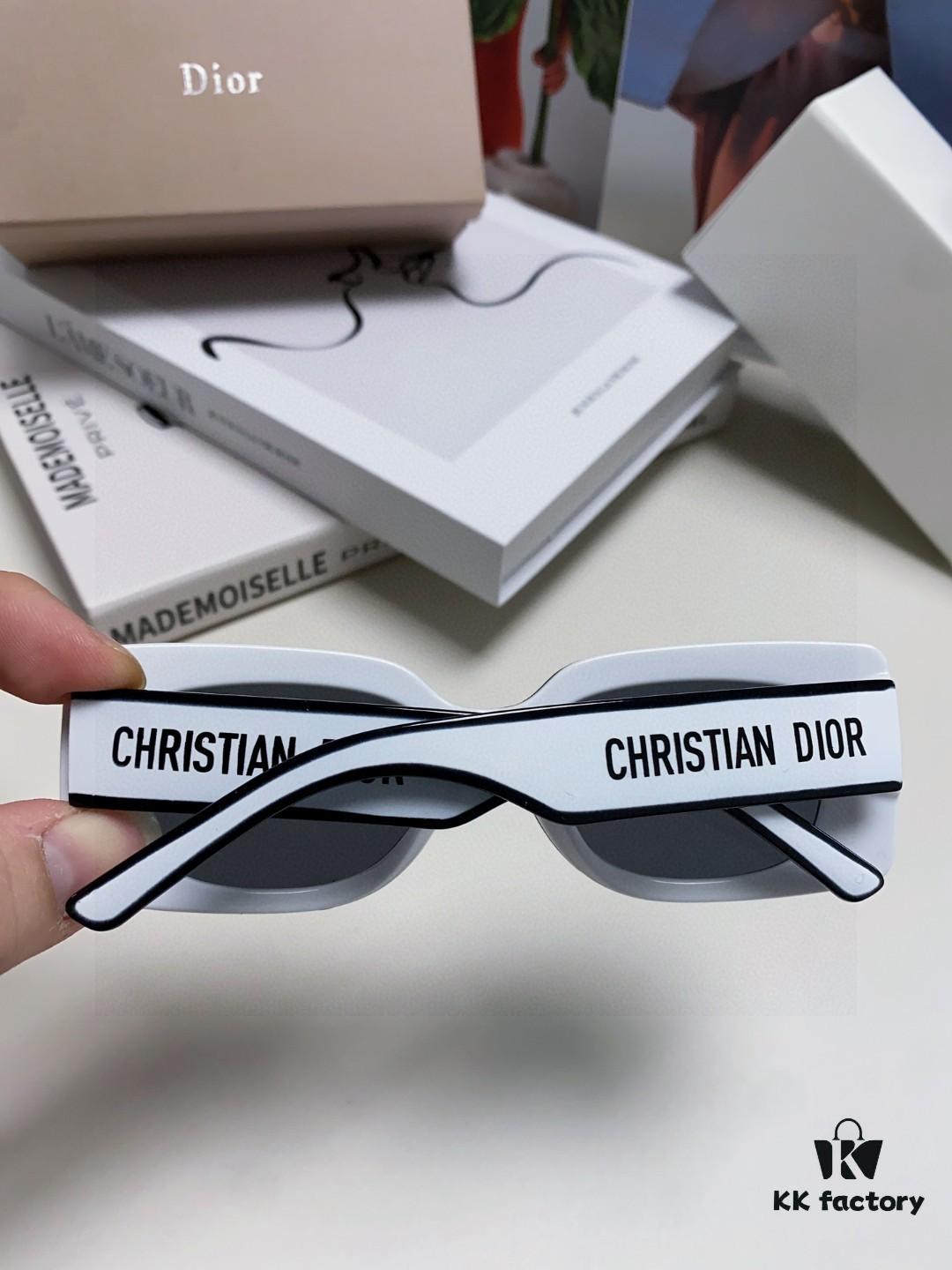 6931fe8c3a89a121ed54ea39 Dior DIORPACIFIC S1U Classic Two-Tone Sunglasses with Golden Star Hardware