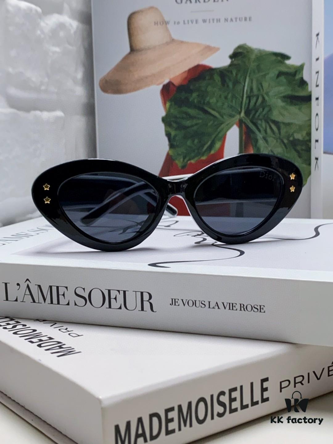 6931fe8e3a89a121ed54ea4e DIOR Cat-Eye Fashion Women's Sunglasses with Classic Two-Tone Design